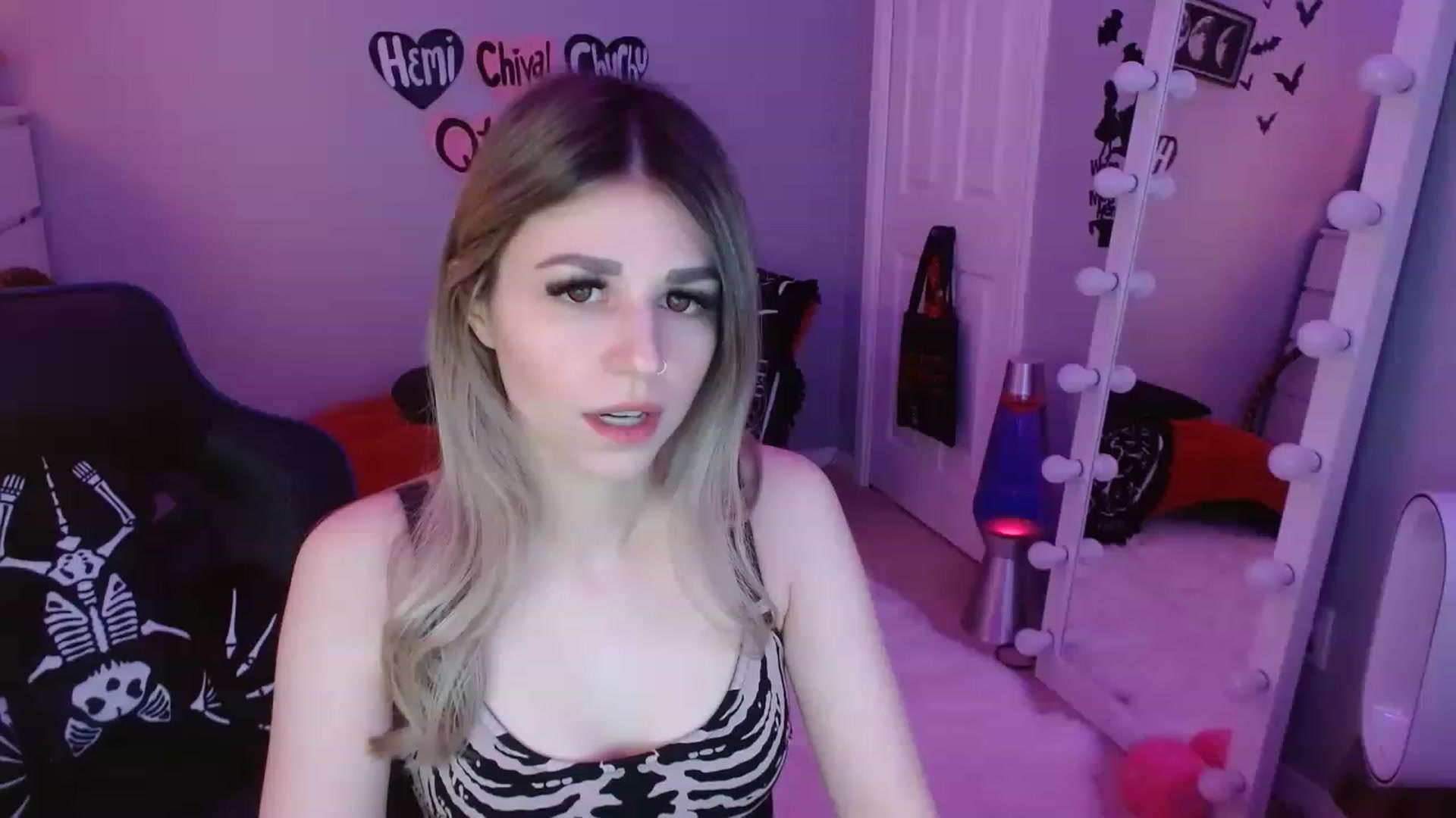 Gallery image thumbnail from Serafina's myfreecams stream on, 02/17/2023, 03:25 image 2 of 20