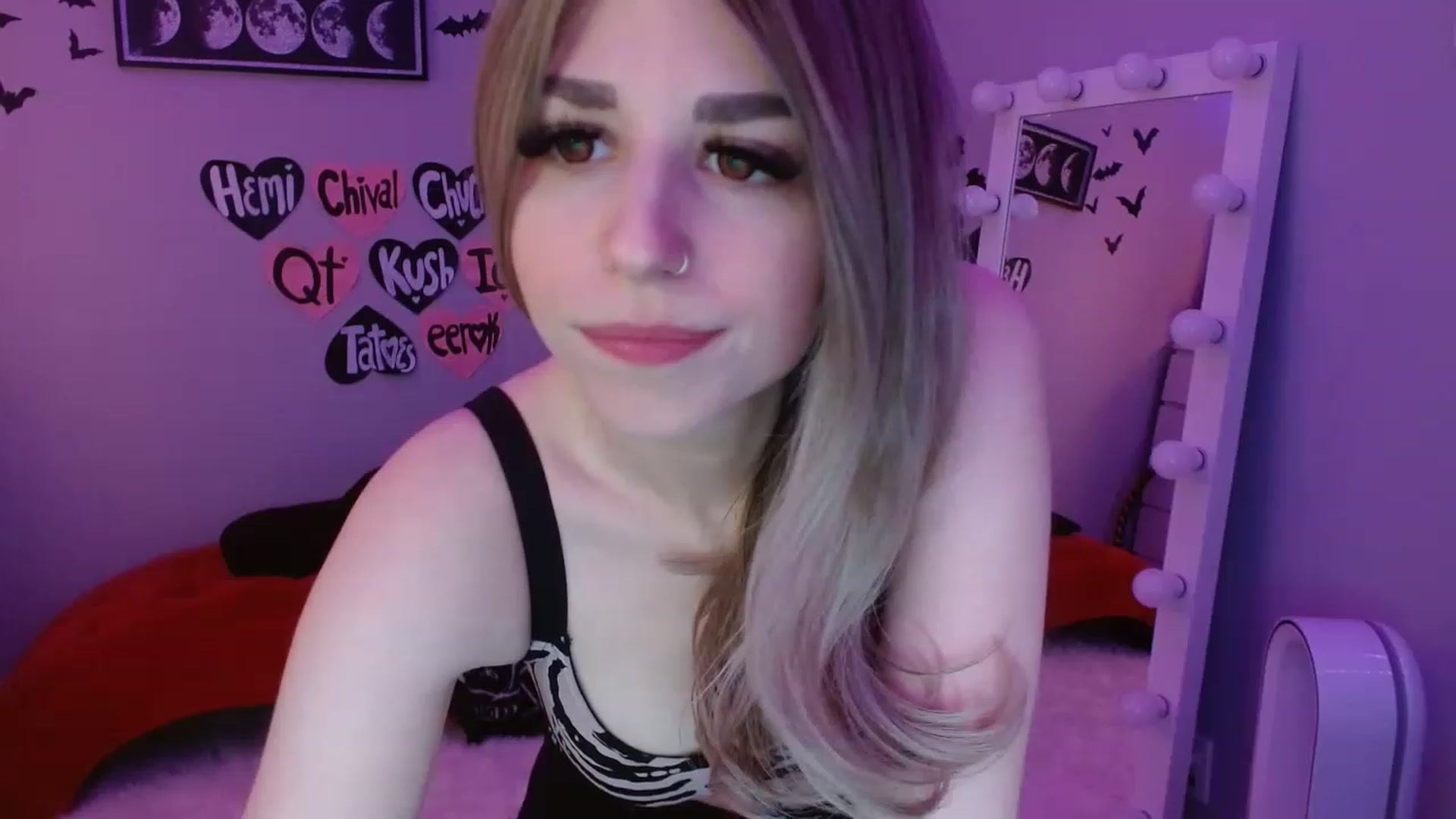 Gallery image thumbnail from Serafina's myfreecams stream on, 02/17/2023, 03:25 image 13 of 20