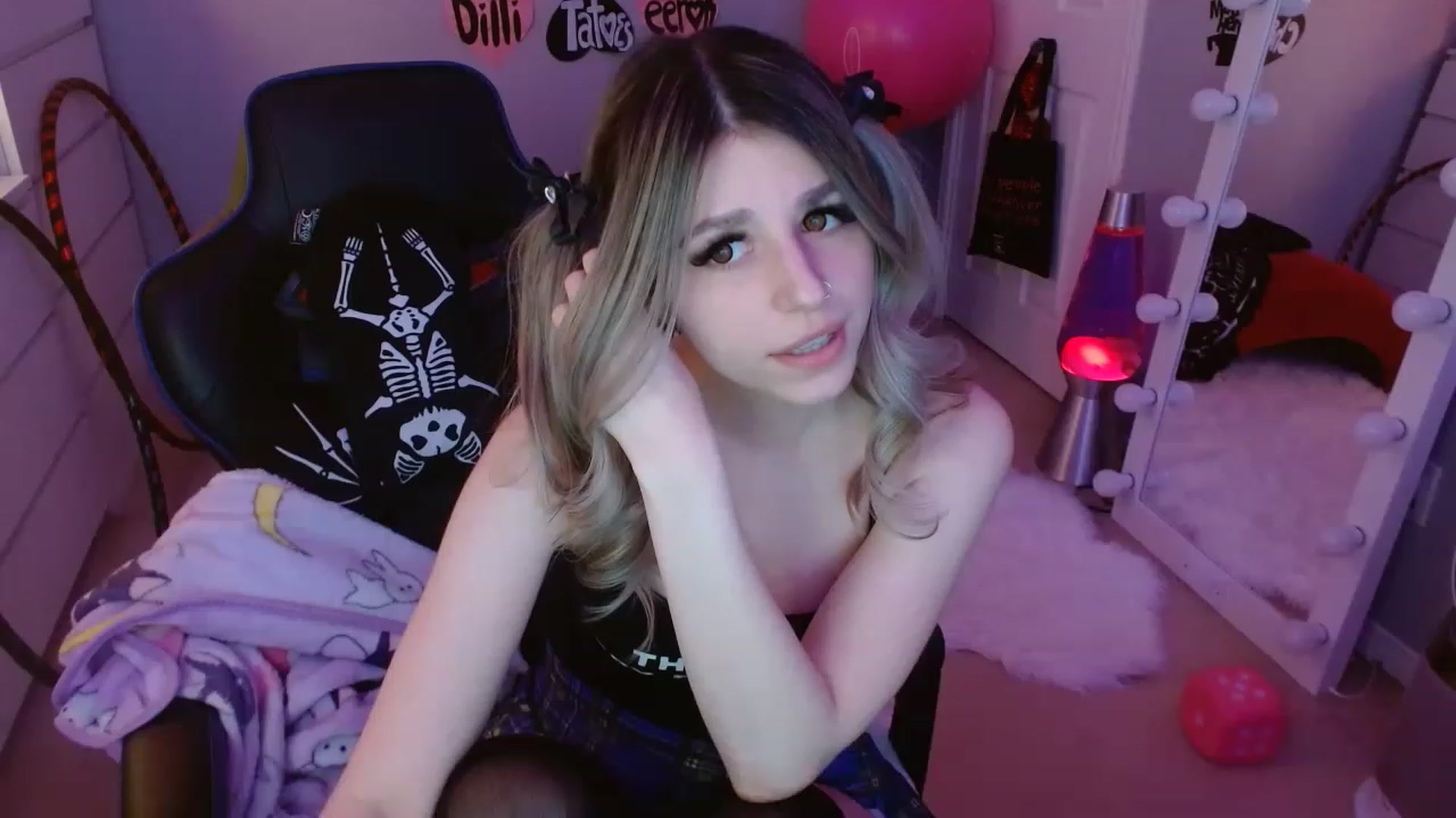 Gallery image thumbnail from Serafina's myfreecams stream on, 02/19/2023, 05:33 image 9 of 20