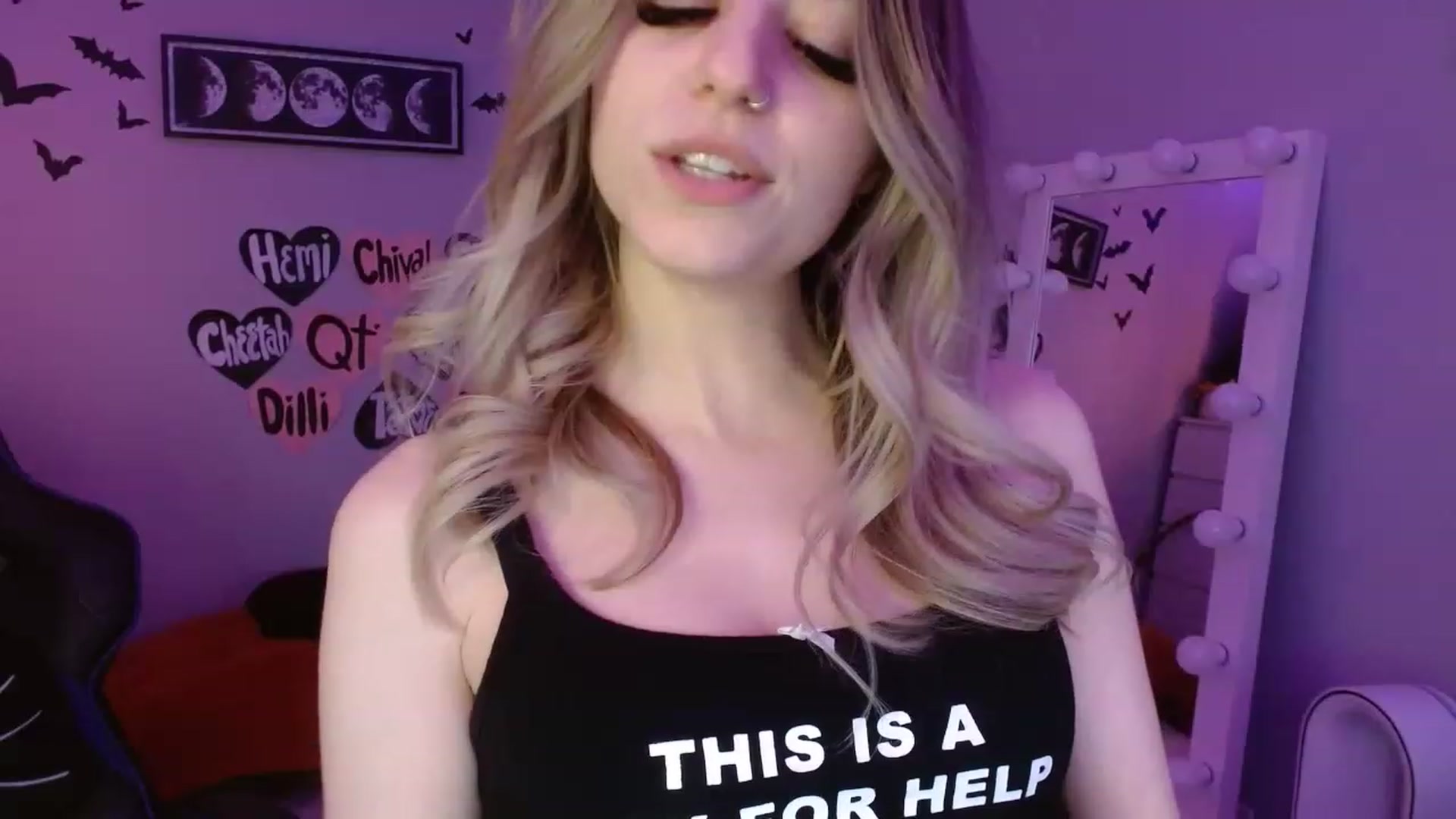 Gallery image thumbnail from Serafina's myfreecams stream on, 02/19/2023, 07:08 image 15 of 20