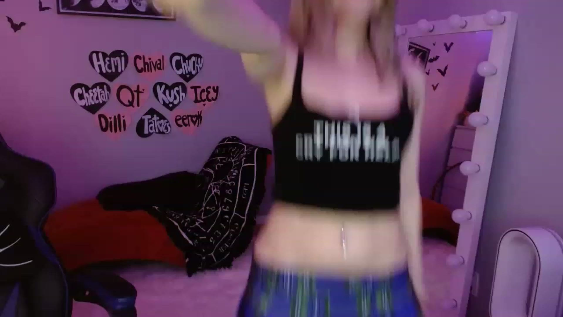 Gallery image thumbnail from Serafina's myfreecams stream on, 02/19/2023, 07:08 image 20 of 20