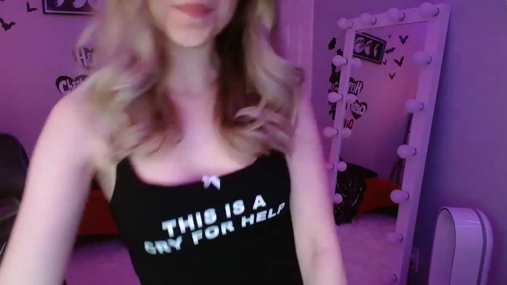Gallery image thumbnail from Serafina's myfreecams stream on, 02/19/2023, 10:09 image 5 of 20