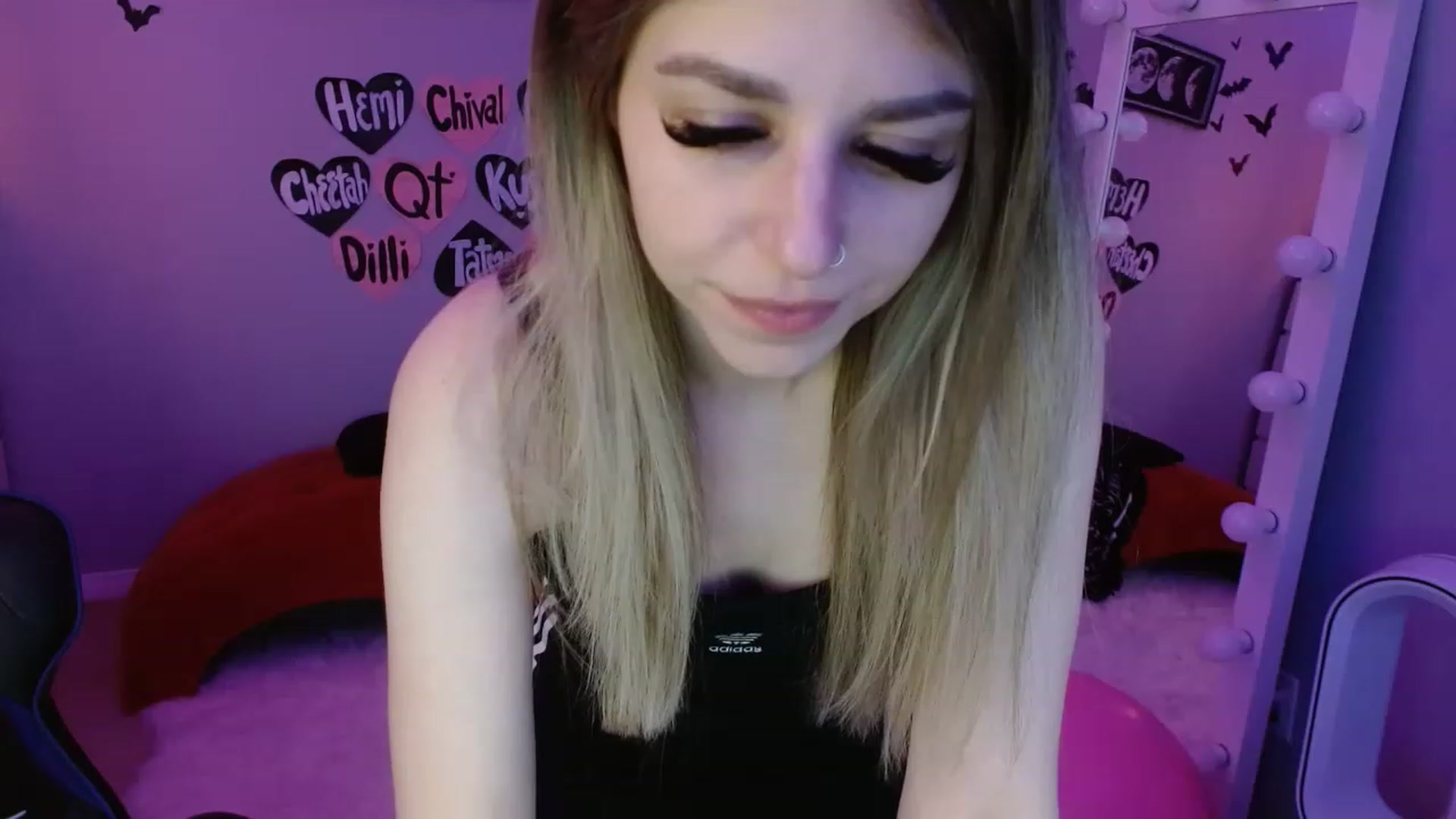 Gallery image thumbnail from Serafina's myfreecams stream on, 02/21/2023, 06:45 image 19 of 20