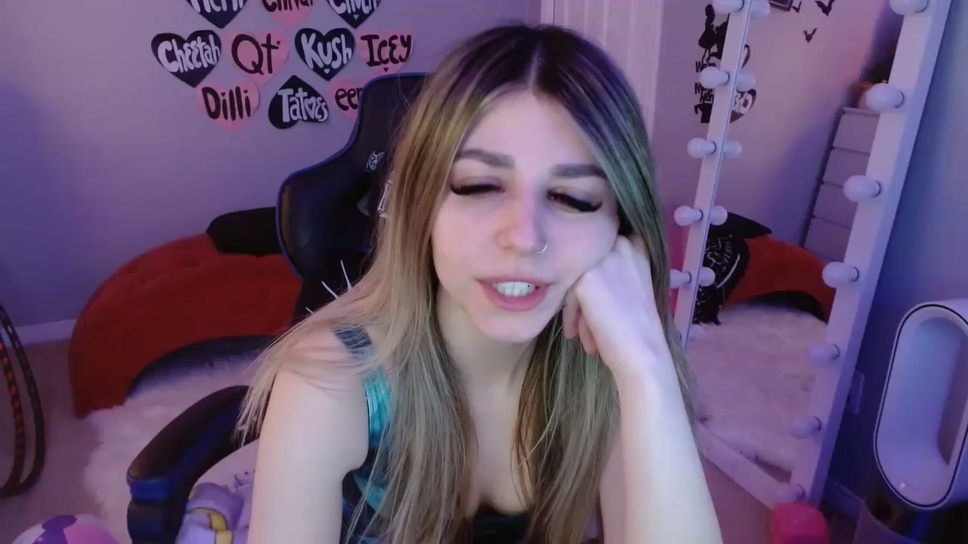Gallery image thumbnail from Serafina's myfreecams stream on, 02/23/2023, 05:07 image 19 of 20