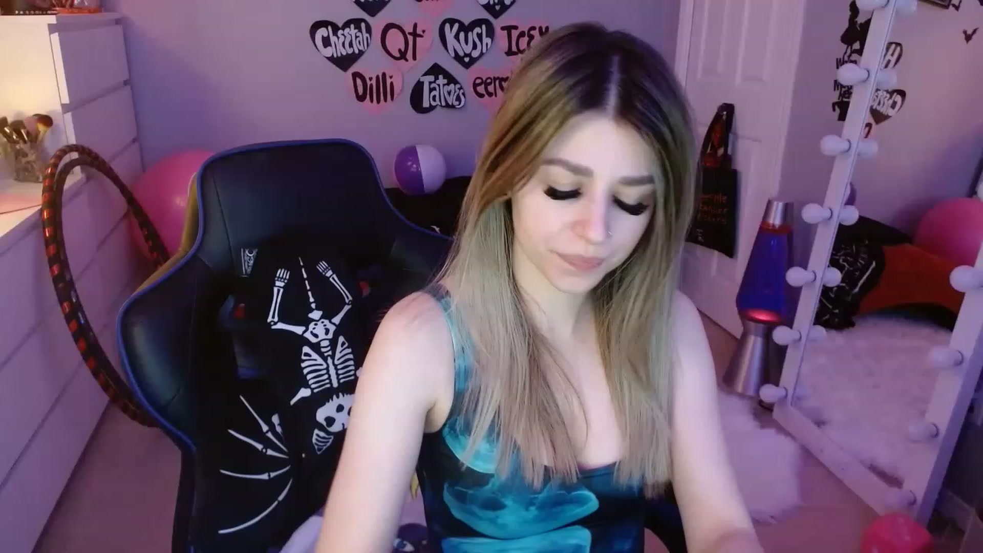 Gallery image thumbnail from Serafina's myfreecams stream on, 02/23/2023, 05:07 image 1 of 20