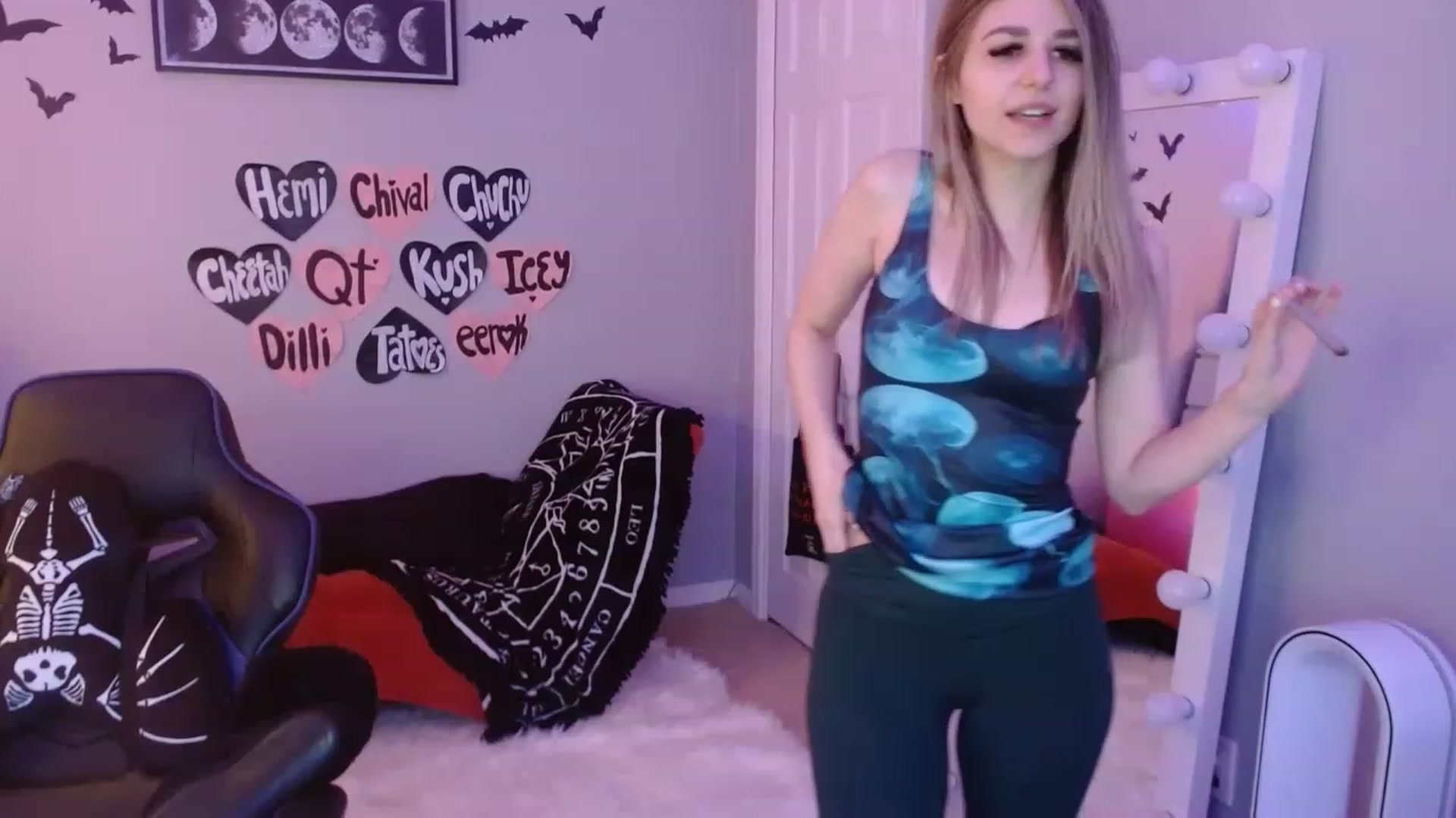 Gallery image thumbnail from Serafina's myfreecams stream on, 02/23/2023, 05:07 image 12 of 20