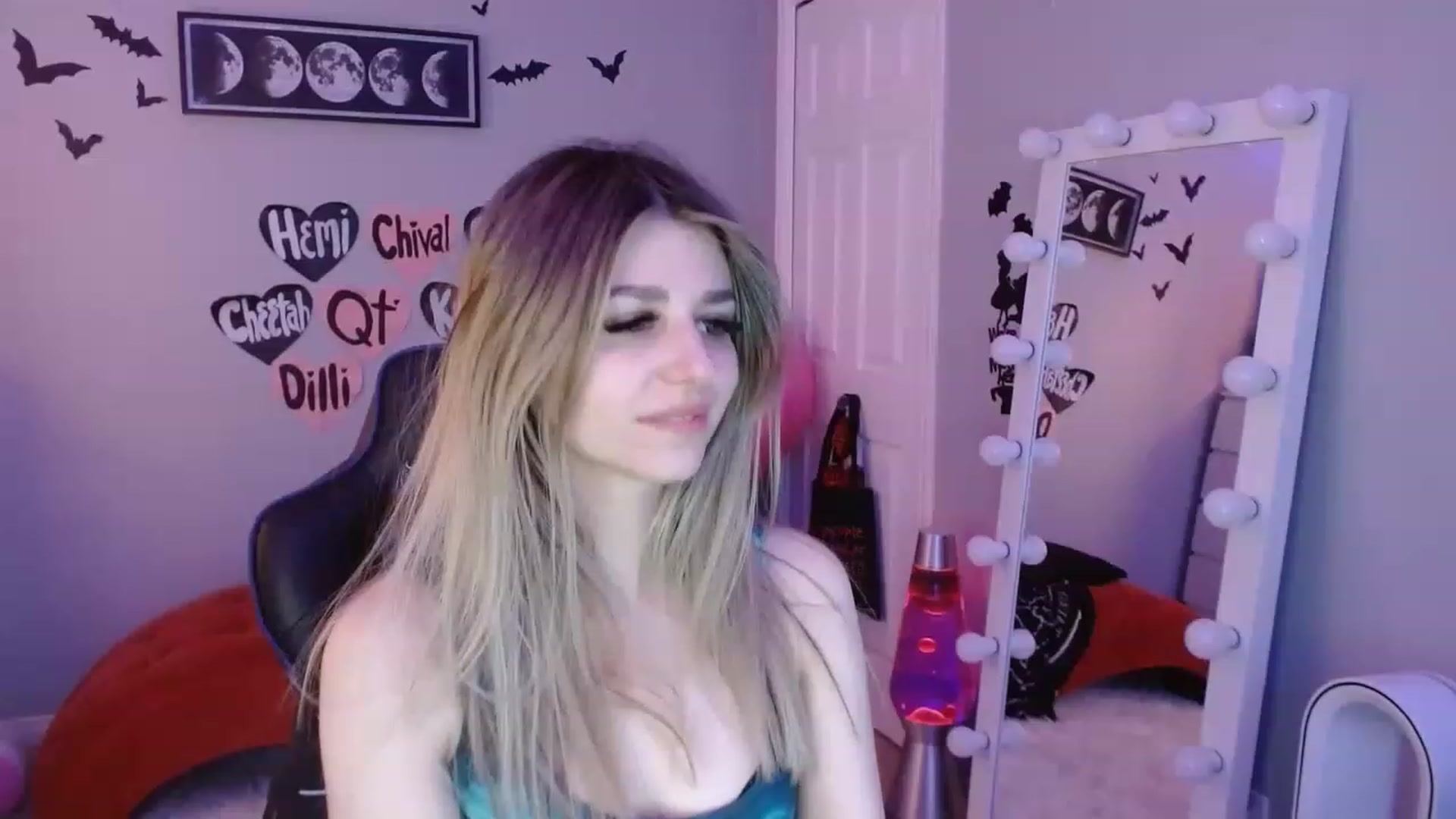 Gallery image thumbnail from Serafina's myfreecams stream on, 02/23/2023, 07:13 image 11 of 20