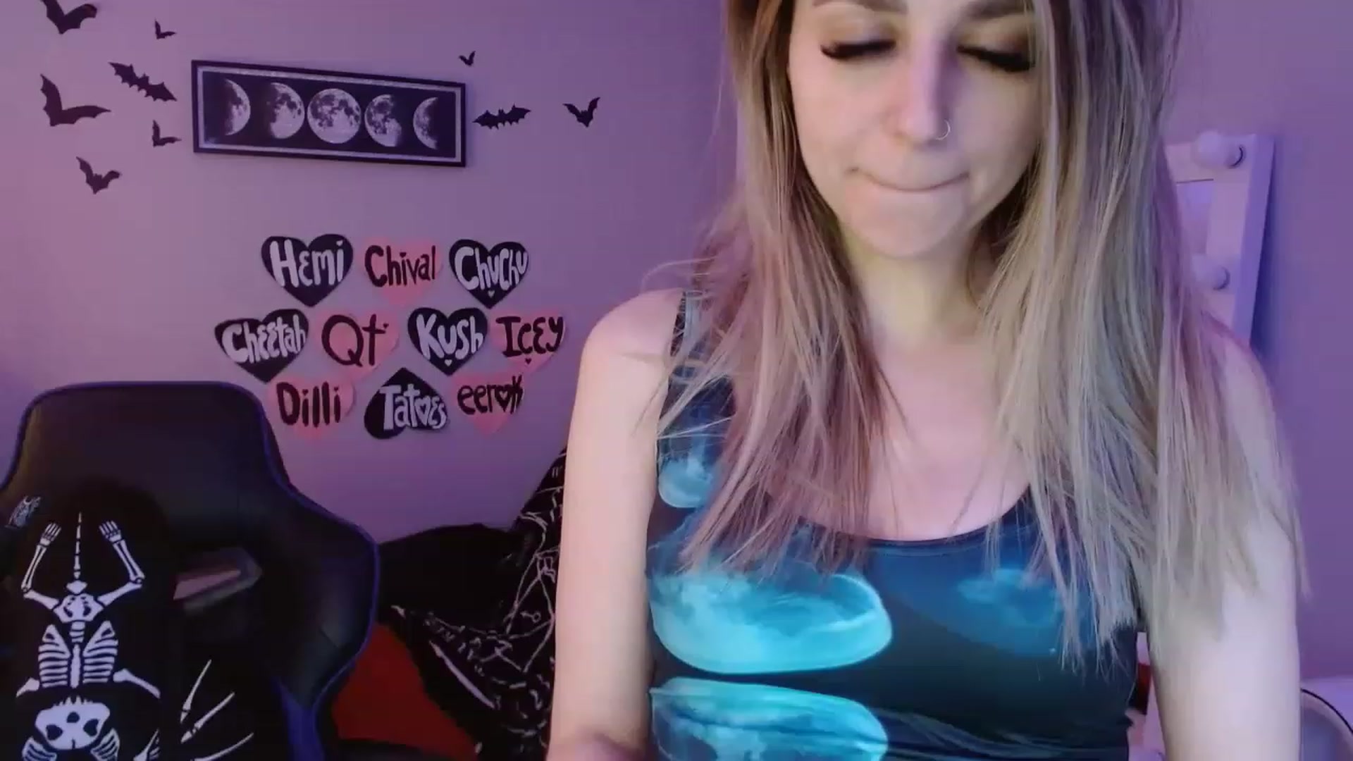 Gallery image thumbnail from Serafina's myfreecams stream on, 02/23/2023, 07:13 image 3 of 20