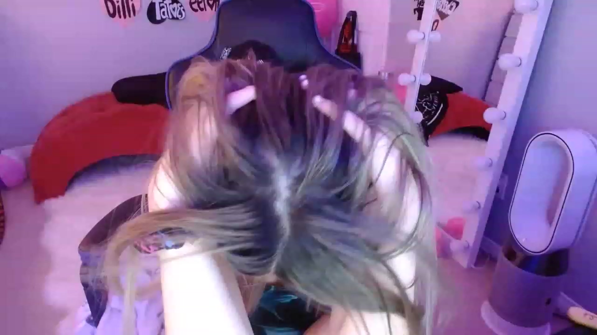 Gallery image thumbnail from Serafina's myfreecams stream on, 02/23/2023, 07:13 image 19 of 20