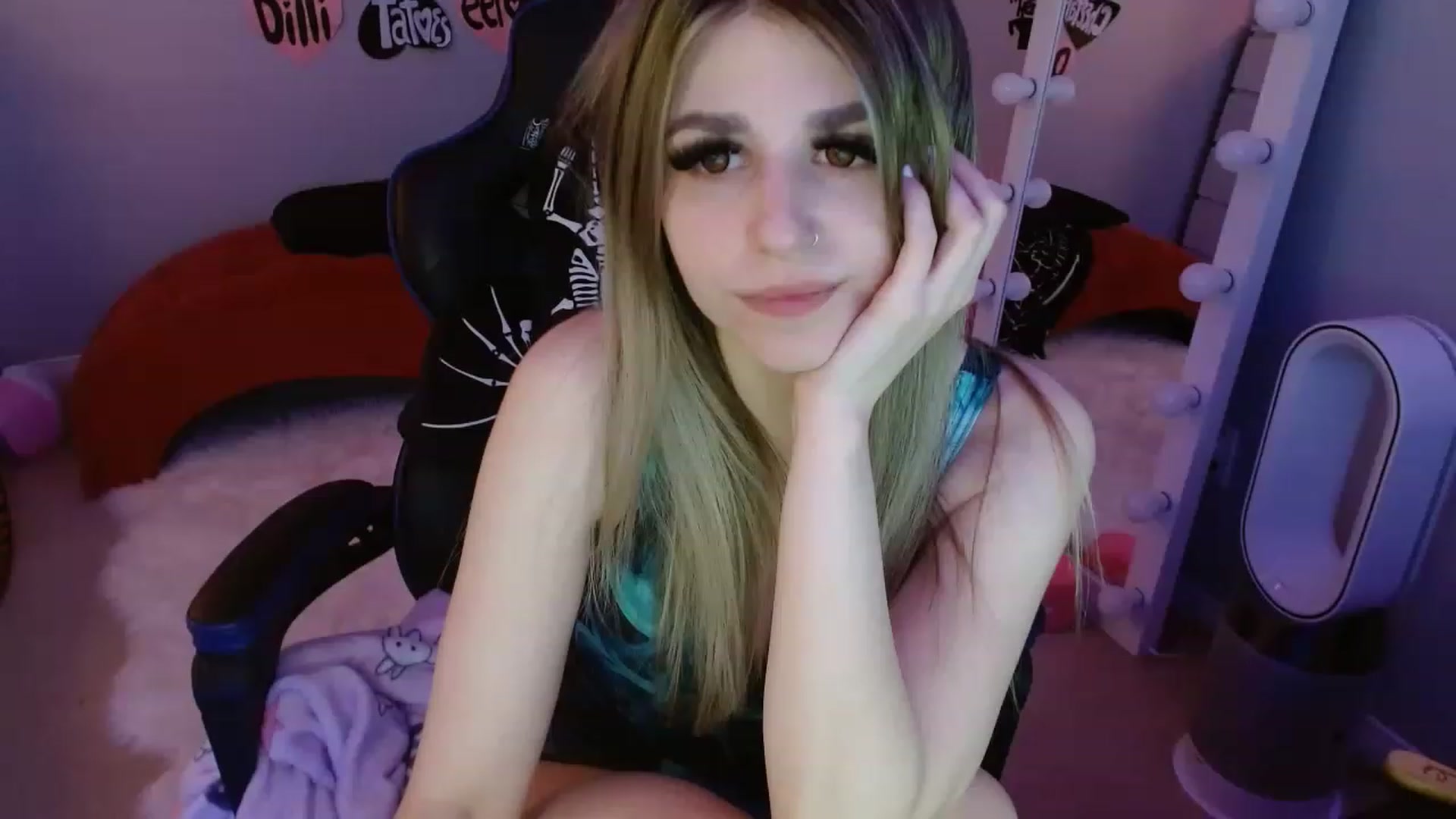 Gallery image thumbnail from Serafina's myfreecams stream on, 02/23/2023, 07:13 image 17 of 20