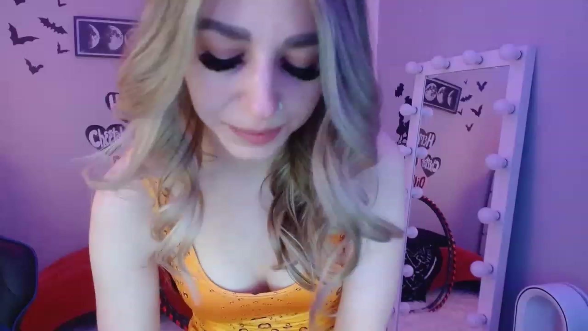 Gallery image thumbnail from Serafina's myfreecams stream on, 02/25/2023, 02:23 image 17 of 20