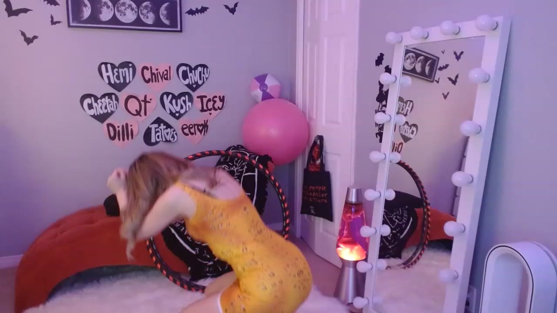 Gallery image thumbnail from Serafina's myfreecams stream on, 02/25/2023, 02:23 image 19 of 20