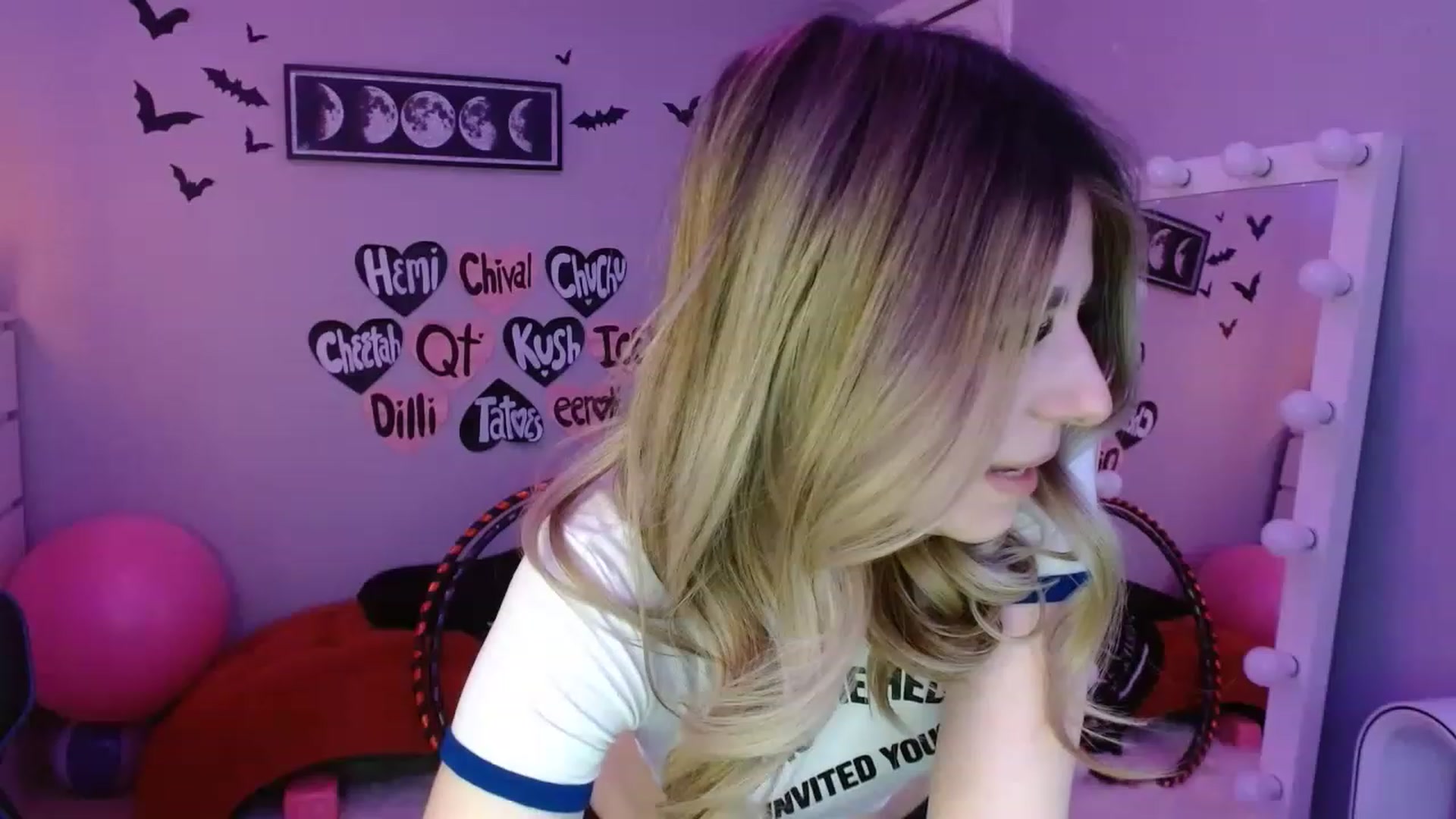 Gallery image thumbnail from Serafina's myfreecams stream on, 02/26/2023, 05:23 image 17 of 20