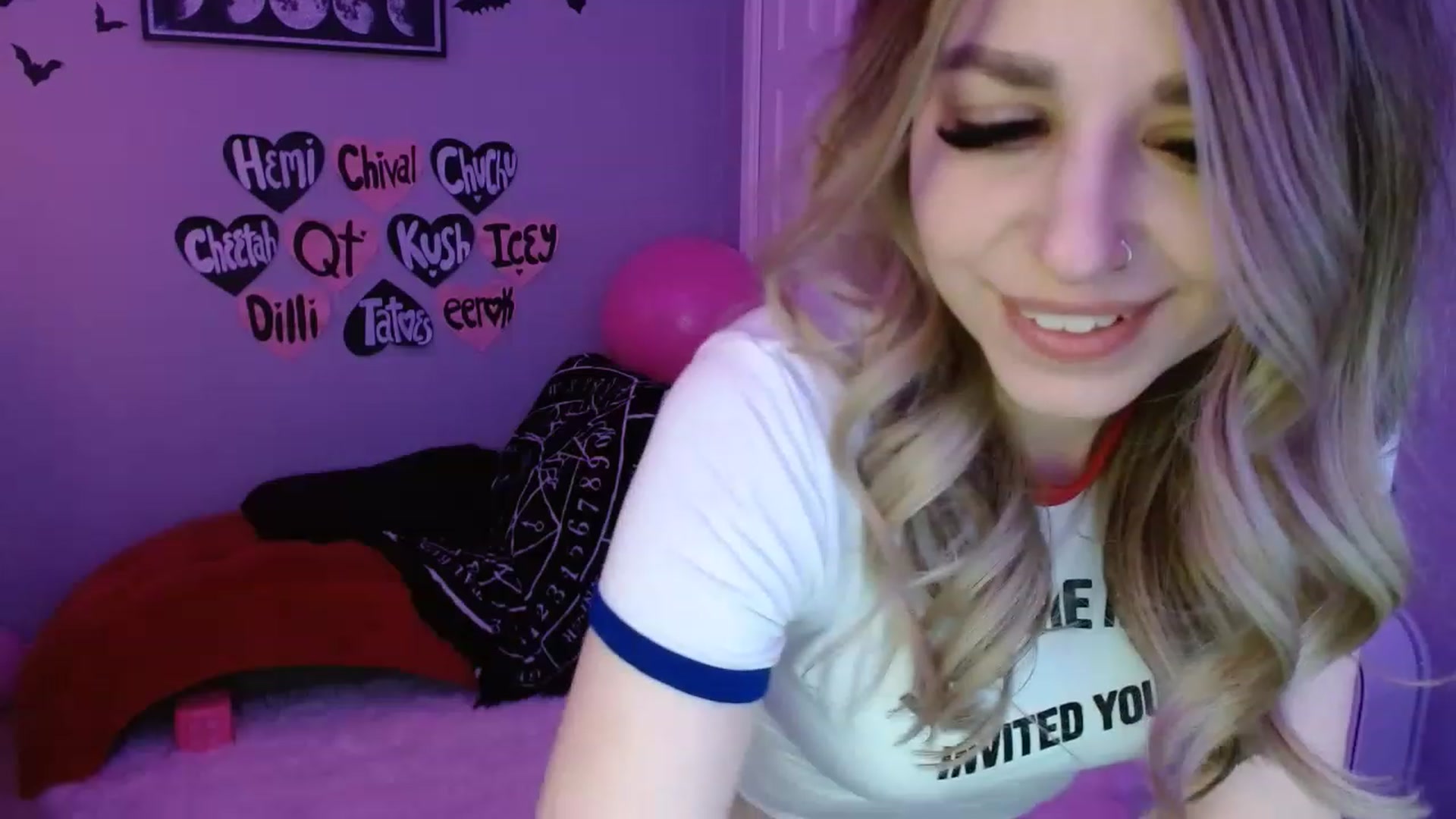 Gallery image thumbnail from Serafina's myfreecams stream on, 02/26/2023, 08:05 image 12 of 20