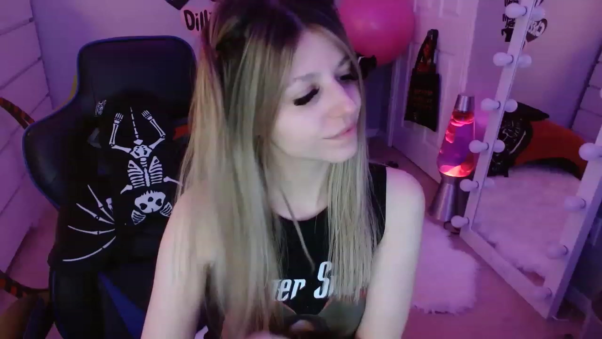 Gallery image thumbnail from Serafina's myfreecams stream on, 02/28/2023, 05:54 image 18 of 20