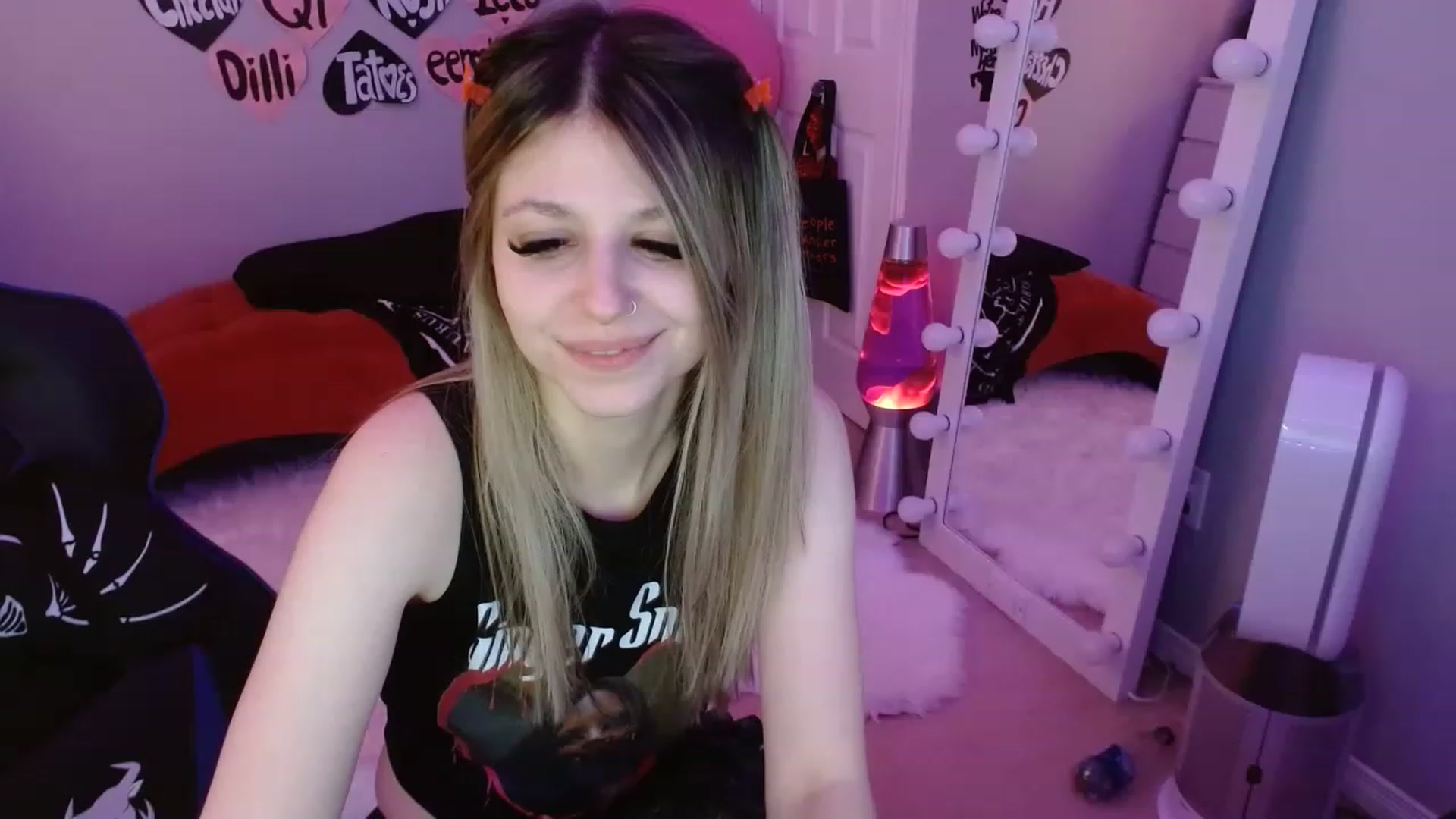 Gallery image thumbnail from Serafina's myfreecams stream on, 02/28/2023, 05:54 image 13 of 20