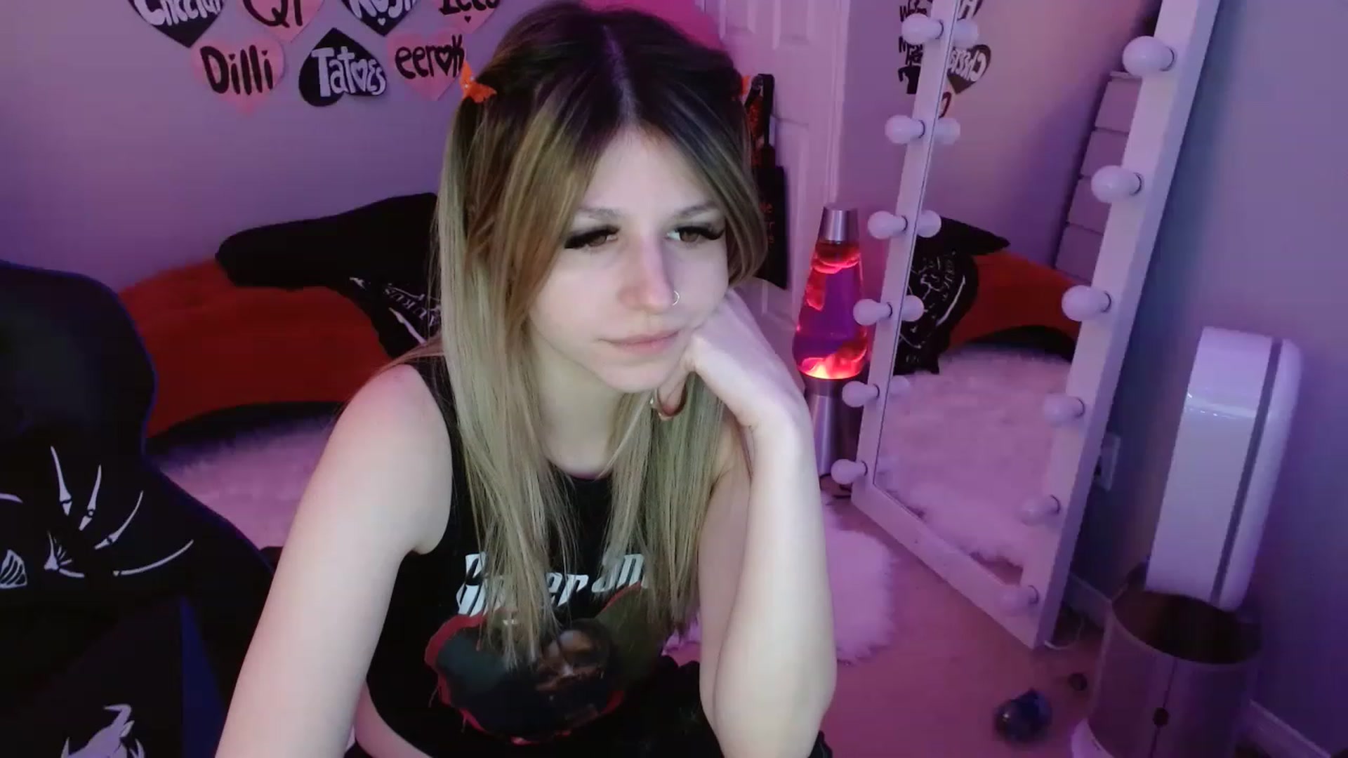 Gallery image thumbnail from Serafina's myfreecams stream on, 02/28/2023, 05:54 image 11 of 20