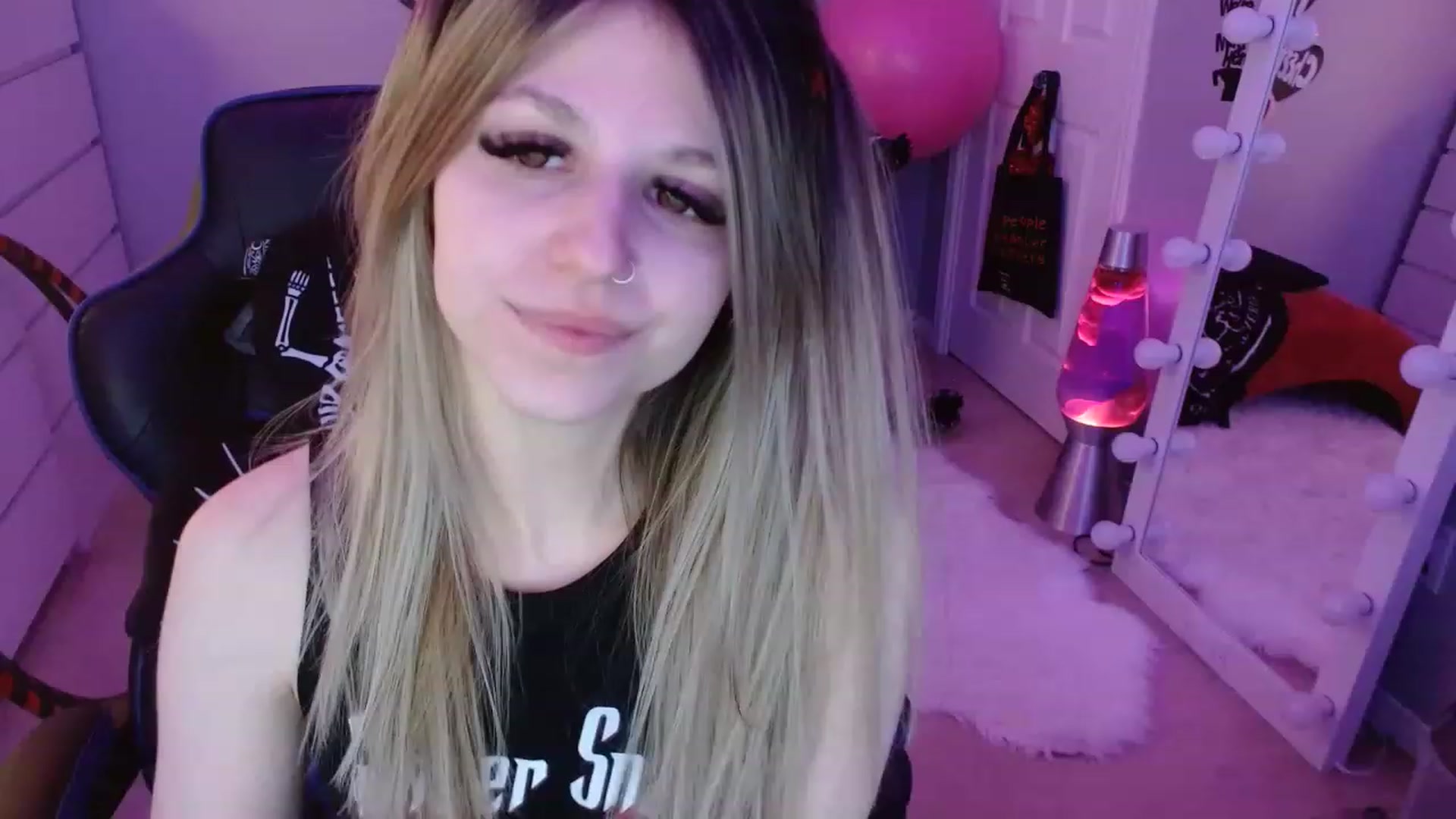 Gallery image thumbnail from Serafina's myfreecams stream on, 02/28/2023, 05:54 image 17 of 20