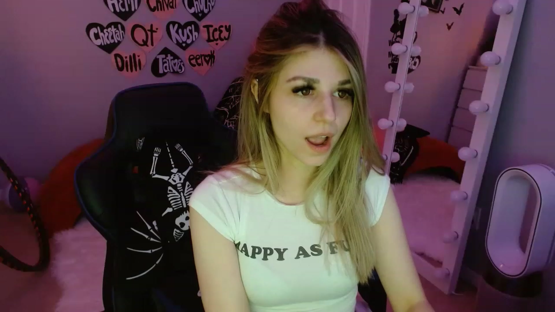 Gallery image thumbnail from Serafina's myfreecams stream on, 03/02/2023, 05:28 image 17 of 20