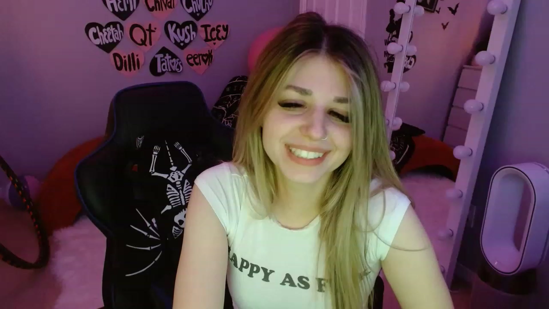 Gallery image thumbnail from Serafina's myfreecams stream on, 03/02/2023, 05:28 image 19 of 20