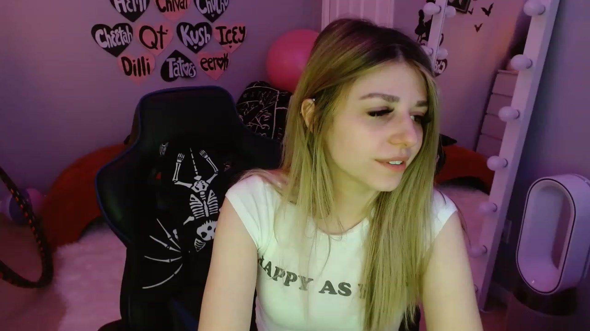 Gallery image thumbnail from Serafina's myfreecams stream on, 03/02/2023, 05:28 image 20 of 20