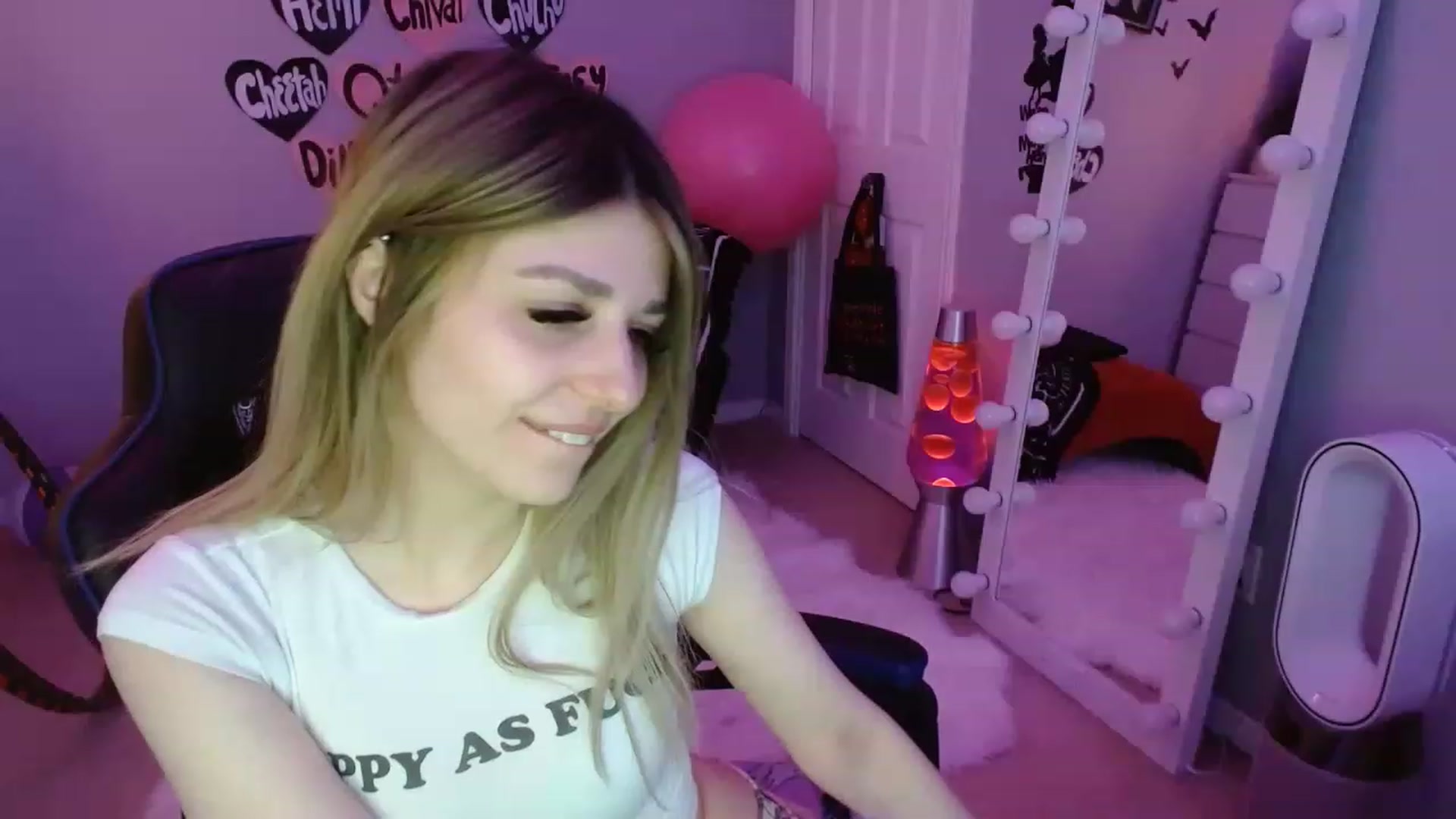 Gallery image thumbnail from Serafina's myfreecams stream on, 03/02/2023, 05:28 image 13 of 20