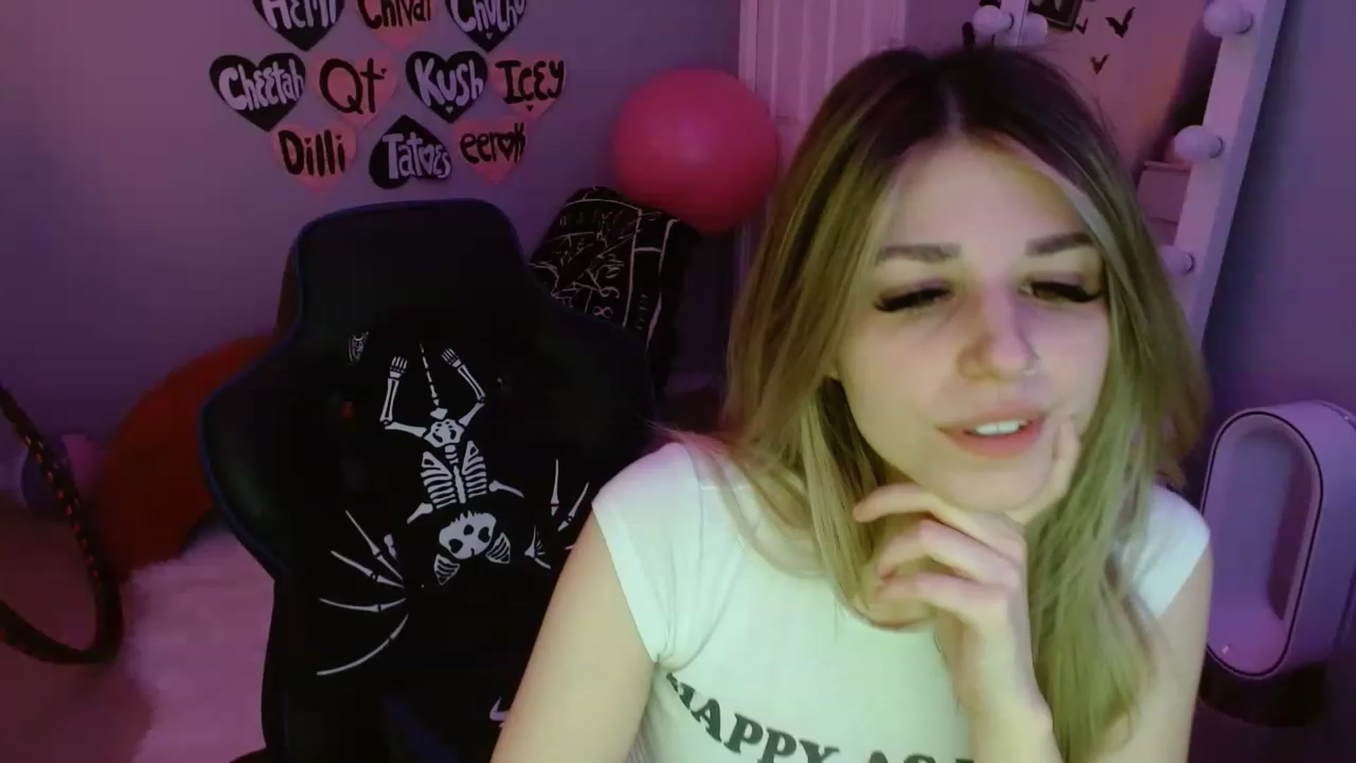 Gallery image thumbnail from Serafina's myfreecams stream on, 03/02/2023, 05:28 image 16 of 20