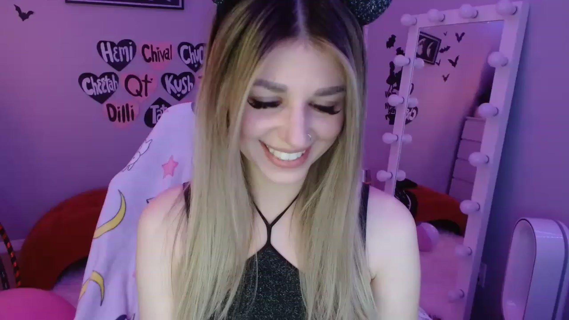 Gallery image thumbnail from Serafina's myfreecams stream on, 03/05/2023, 06:00 image 18 of 20