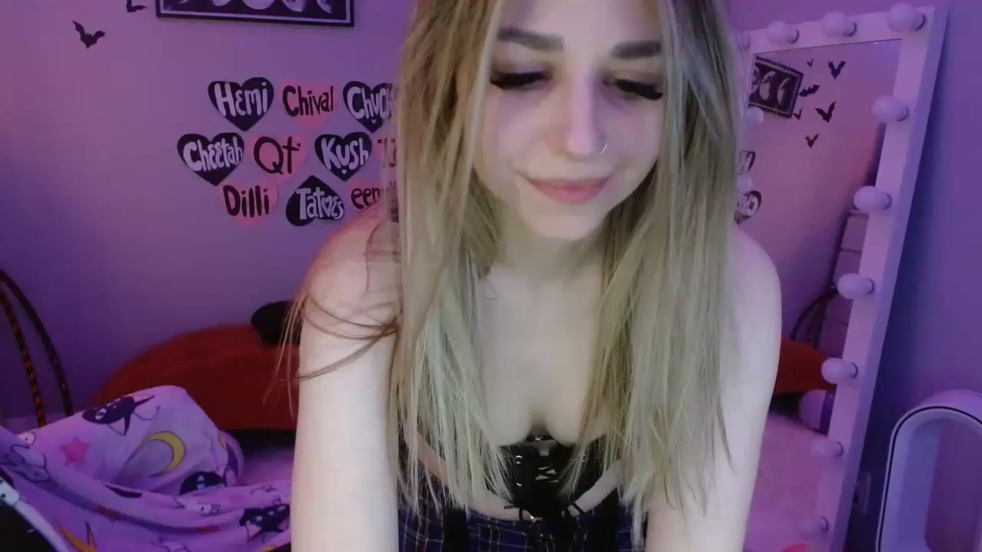 Gallery image thumbnail from Serafina's myfreecams stream on, 03/06/2023, 04:16 image 5 of 20