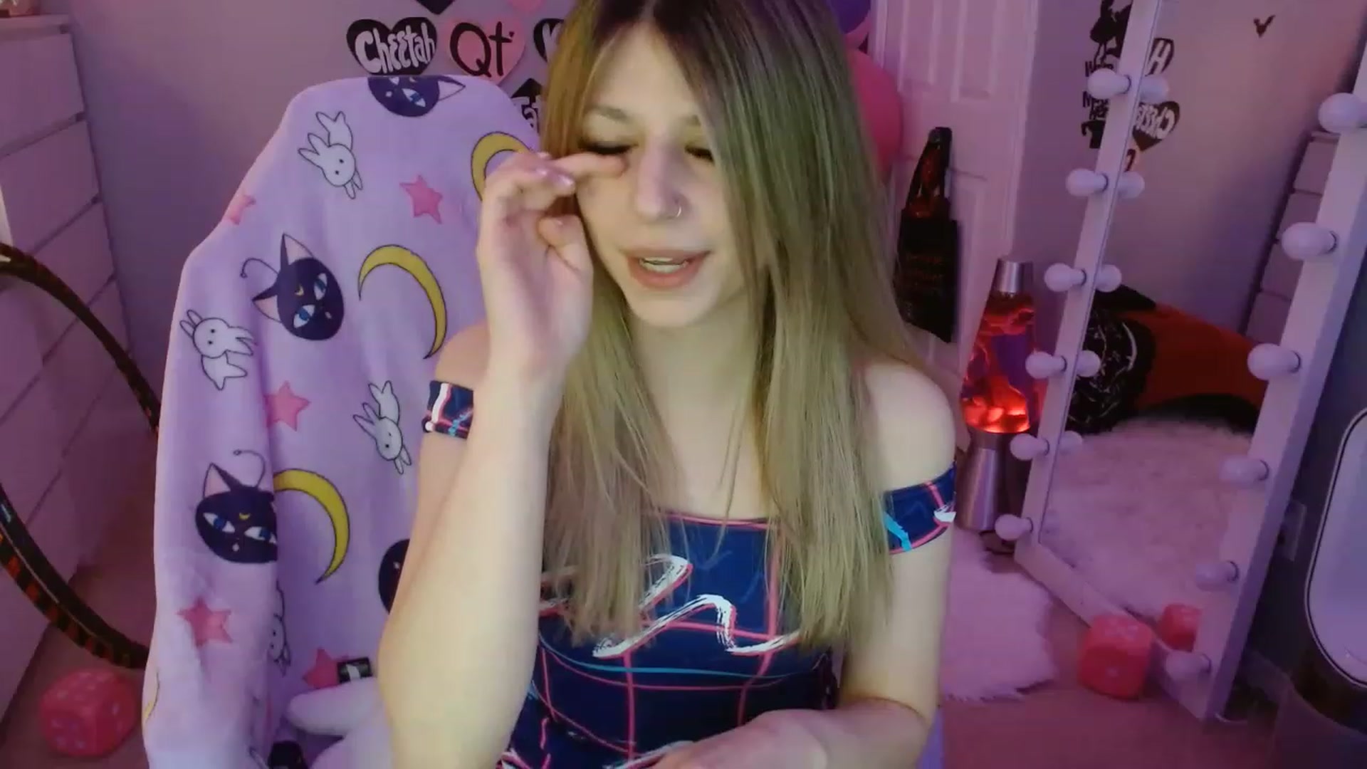 Gallery image thumbnail from Serafina's myfreecams stream on, 03/07/2023, 03:55 image 15 of 20