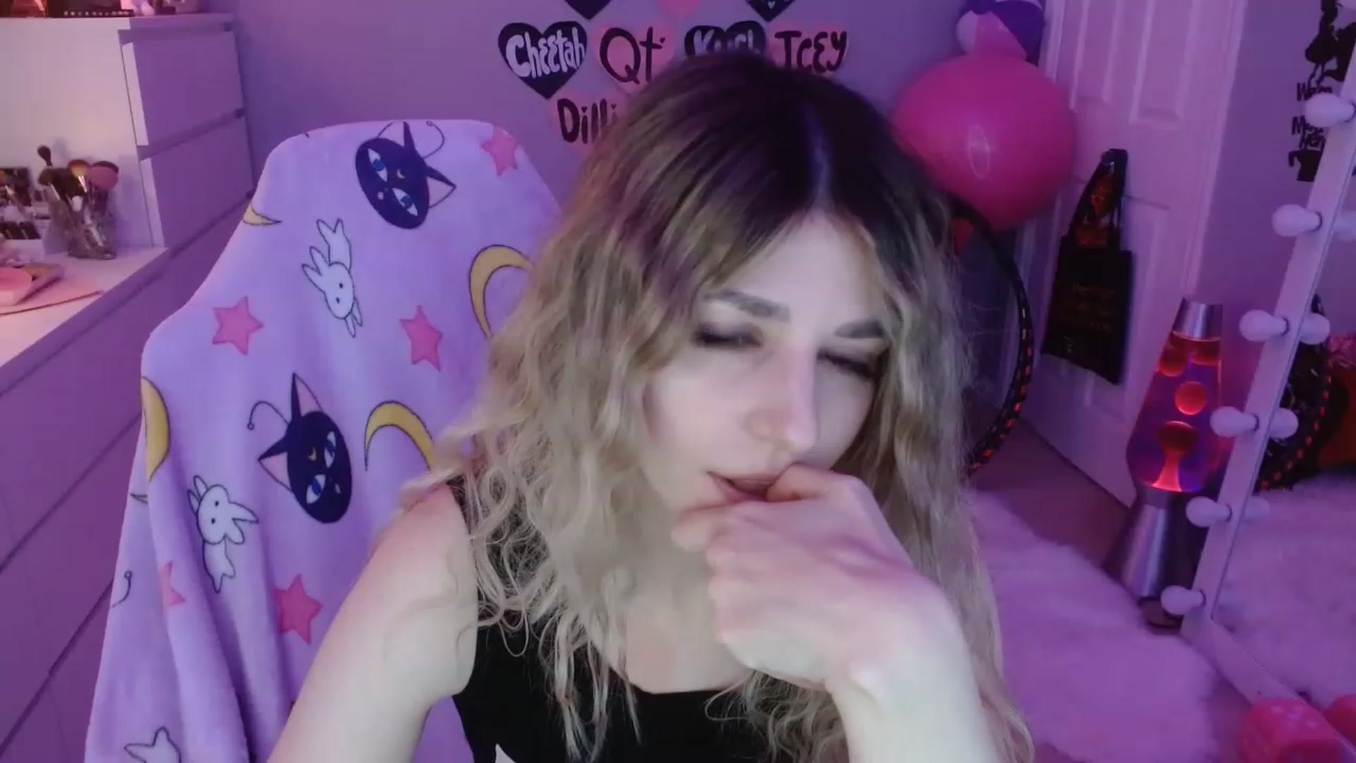 Gallery image thumbnail from Serafina's myfreecams stream on, 03/08/2023, 06:59 image 20 of 20