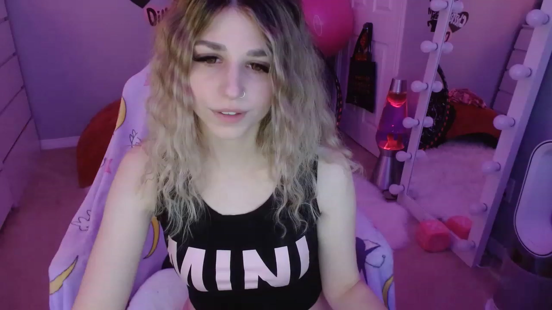 Gallery image thumbnail from Serafina's myfreecams stream on, 03/08/2023, 06:59 image 10 of 20
