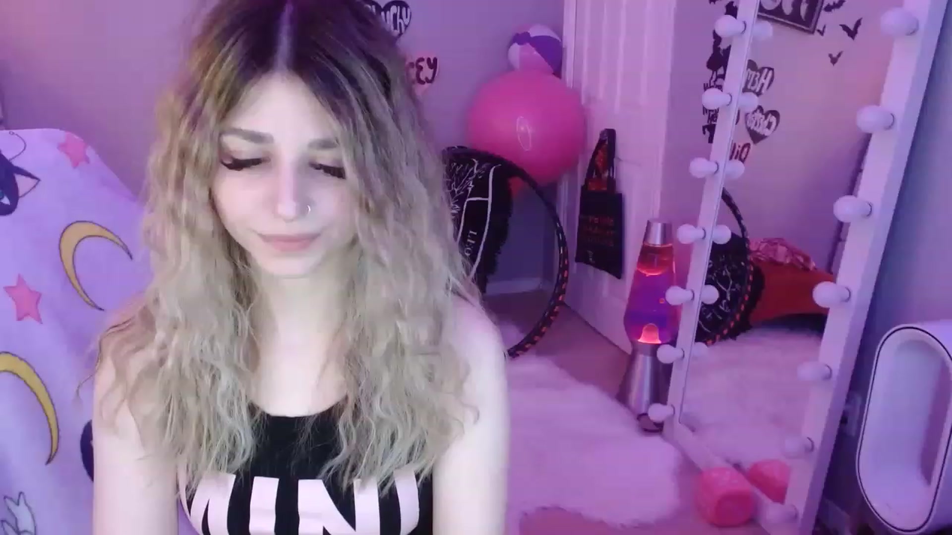 Gallery image thumbnail from Serafina's myfreecams stream on, 03/08/2023, 06:59 image 16 of 20