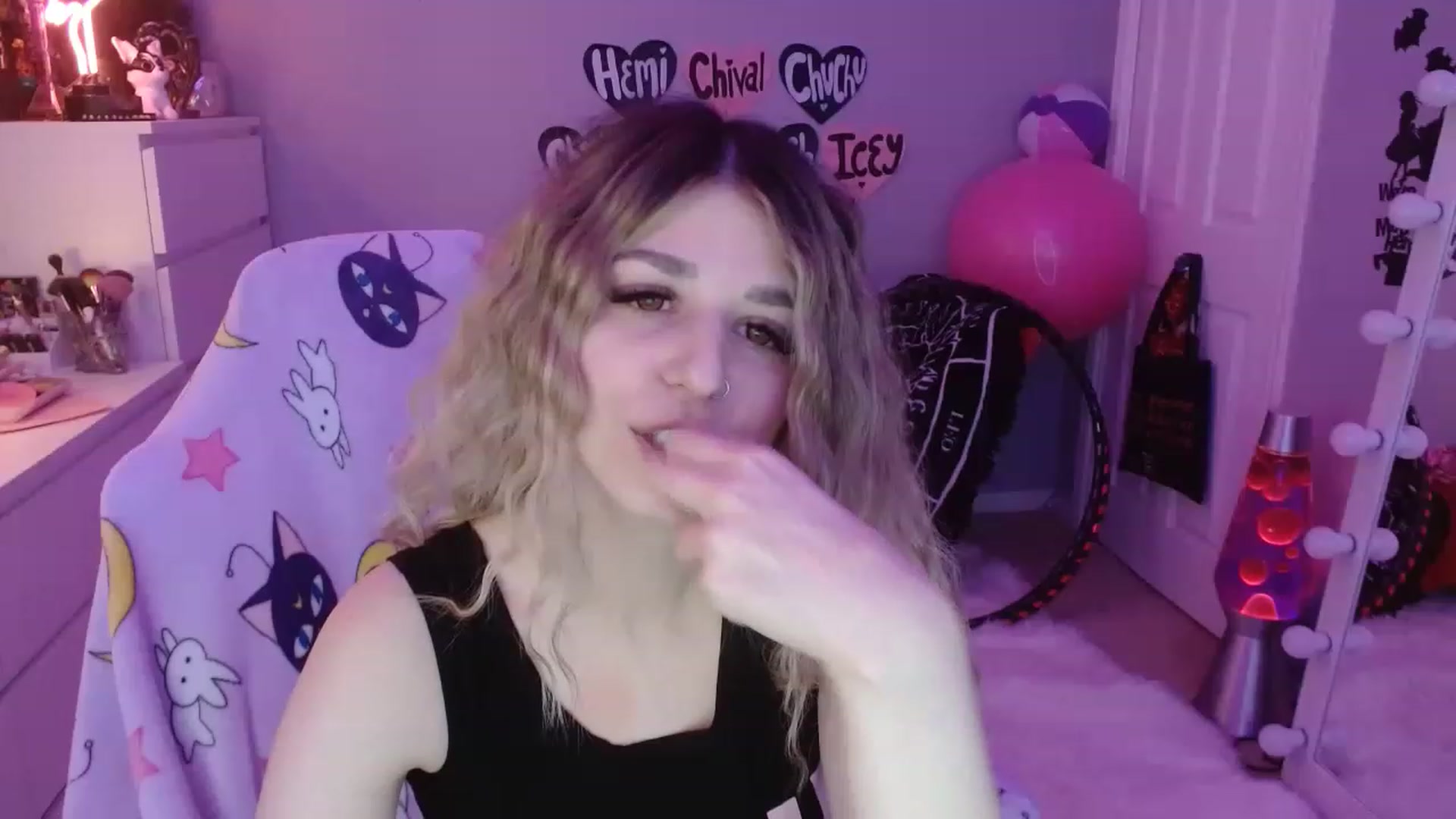 Gallery image thumbnail from Serafina's myfreecams stream on, 03/08/2023, 06:59 image 18 of 20