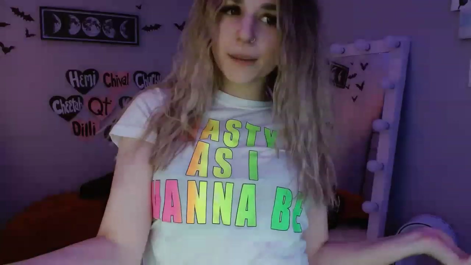 Gallery image thumbnail from Serafina's myfreecams stream on, 03/09/2023, 07:27 image 7 of 20