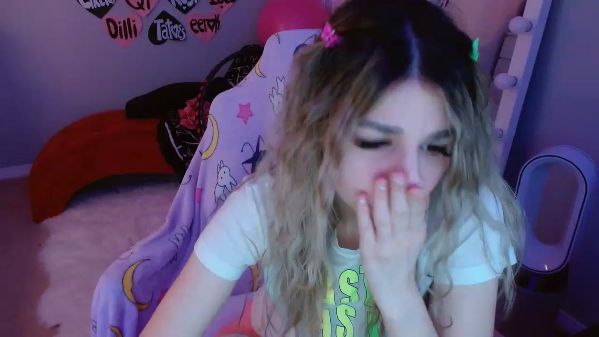 Gallery image thumbnail from Serafina's myfreecams stream on, 03/09/2023, 07:27 image 2 of 20