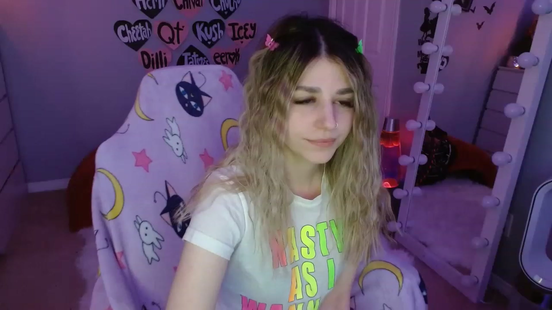 Gallery image thumbnail from Serafina's myfreecams stream on, 03/09/2023, 08:58 image 2 of 20