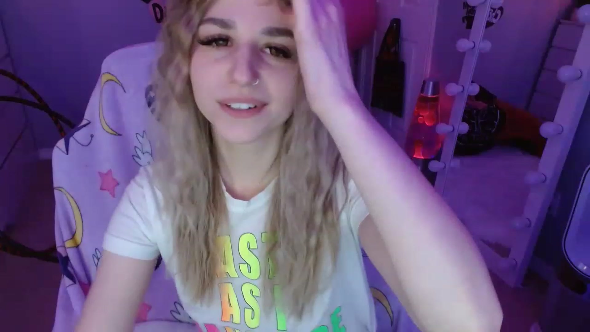 Gallery image thumbnail from Serafina's myfreecams stream on, 03/09/2023, 08:58 image 18 of 20