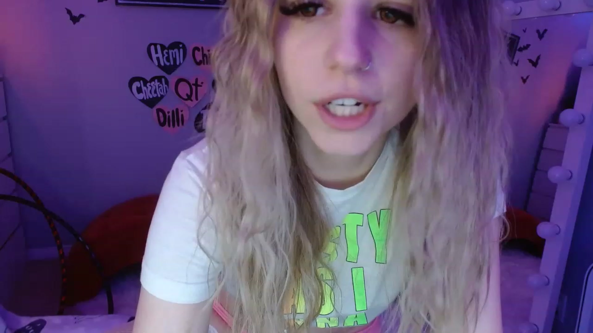Gallery image thumbnail from Serafina's myfreecams stream on, 03/09/2023, 08:58 image 15 of 20