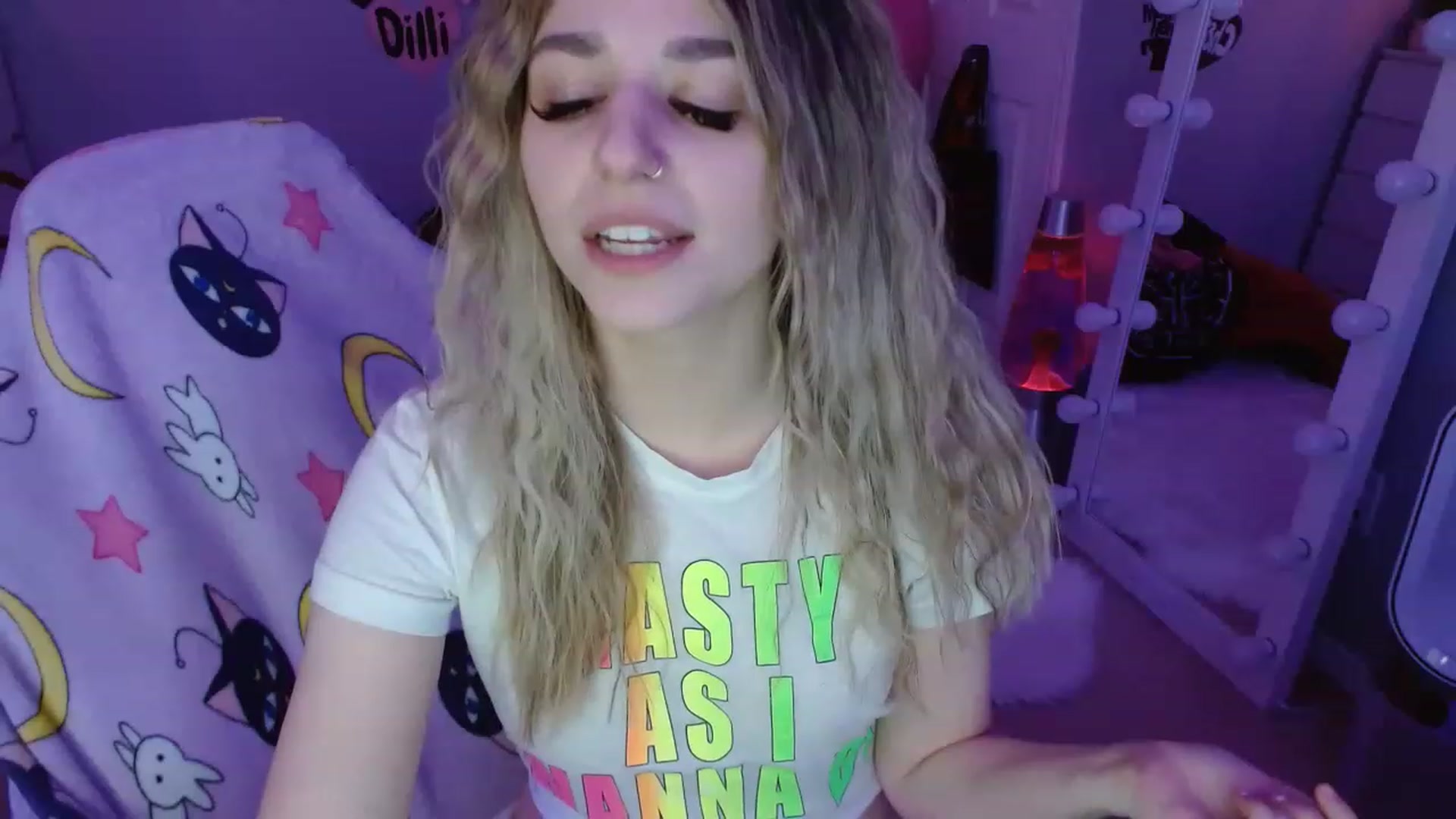 Gallery image thumbnail from Serafina's myfreecams stream on, 03/09/2023, 08:58 image 17 of 20