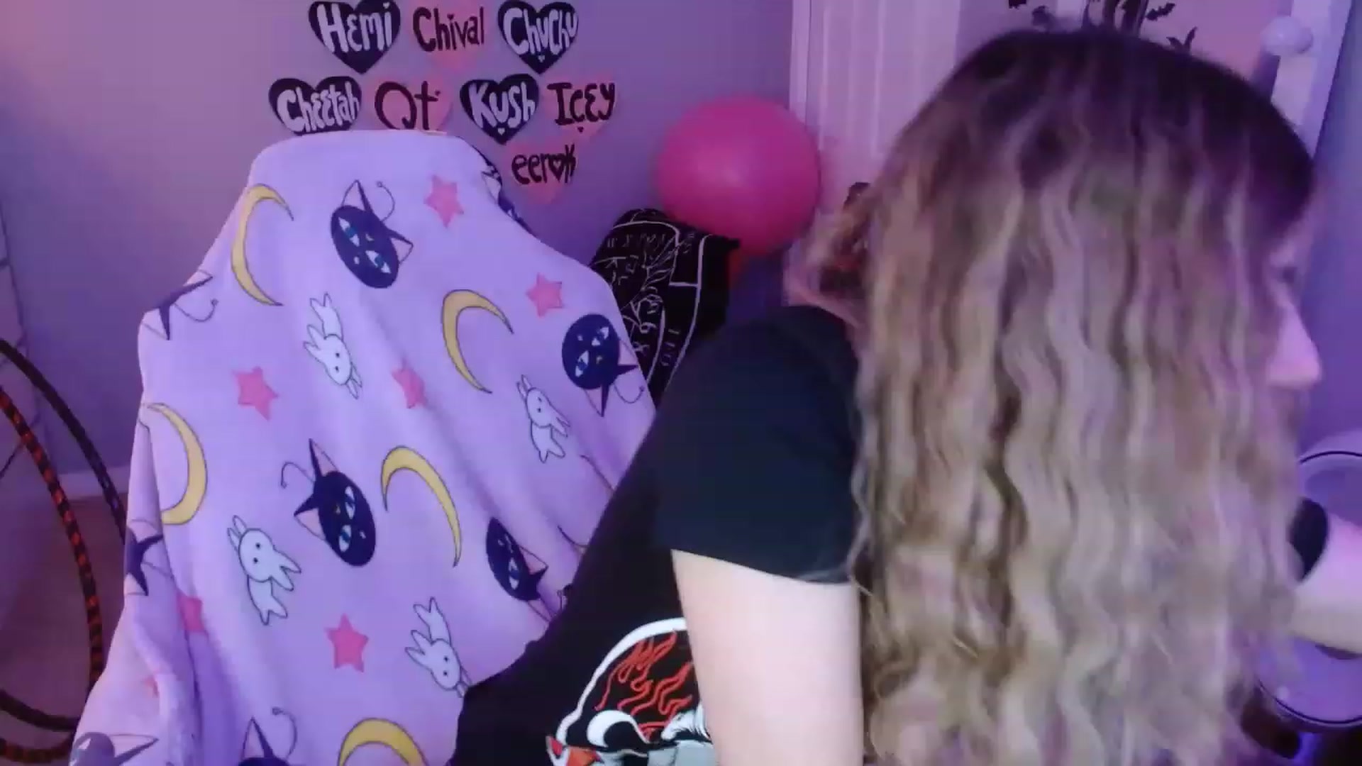 Gallery image thumbnail from Serafina's myfreecams stream on, 03/10/2023, 06:24 image 4 of 20