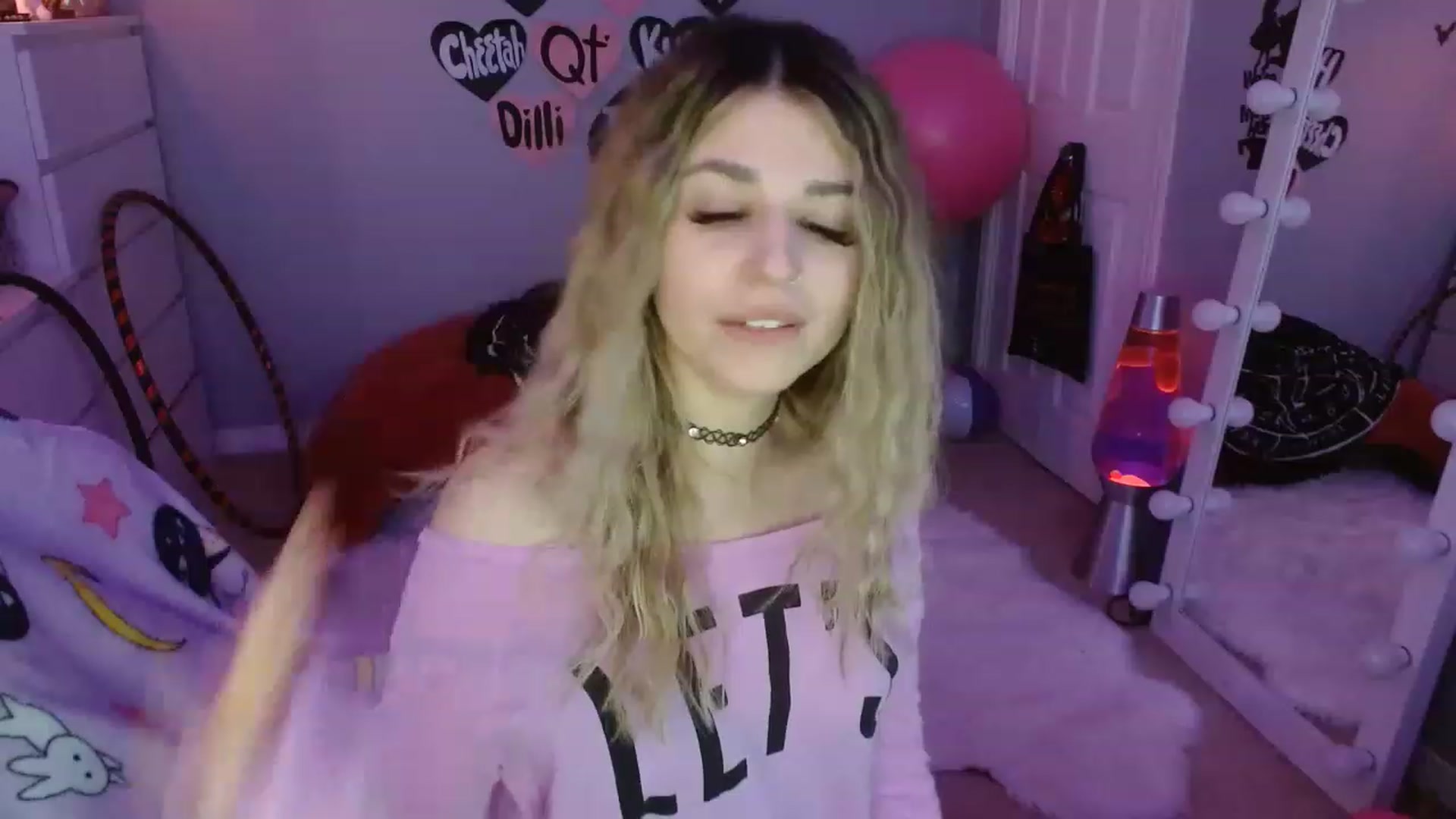 Gallery image thumbnail from Serafina's myfreecams stream on, 03/11/2023, 05:47 image 14 of 20