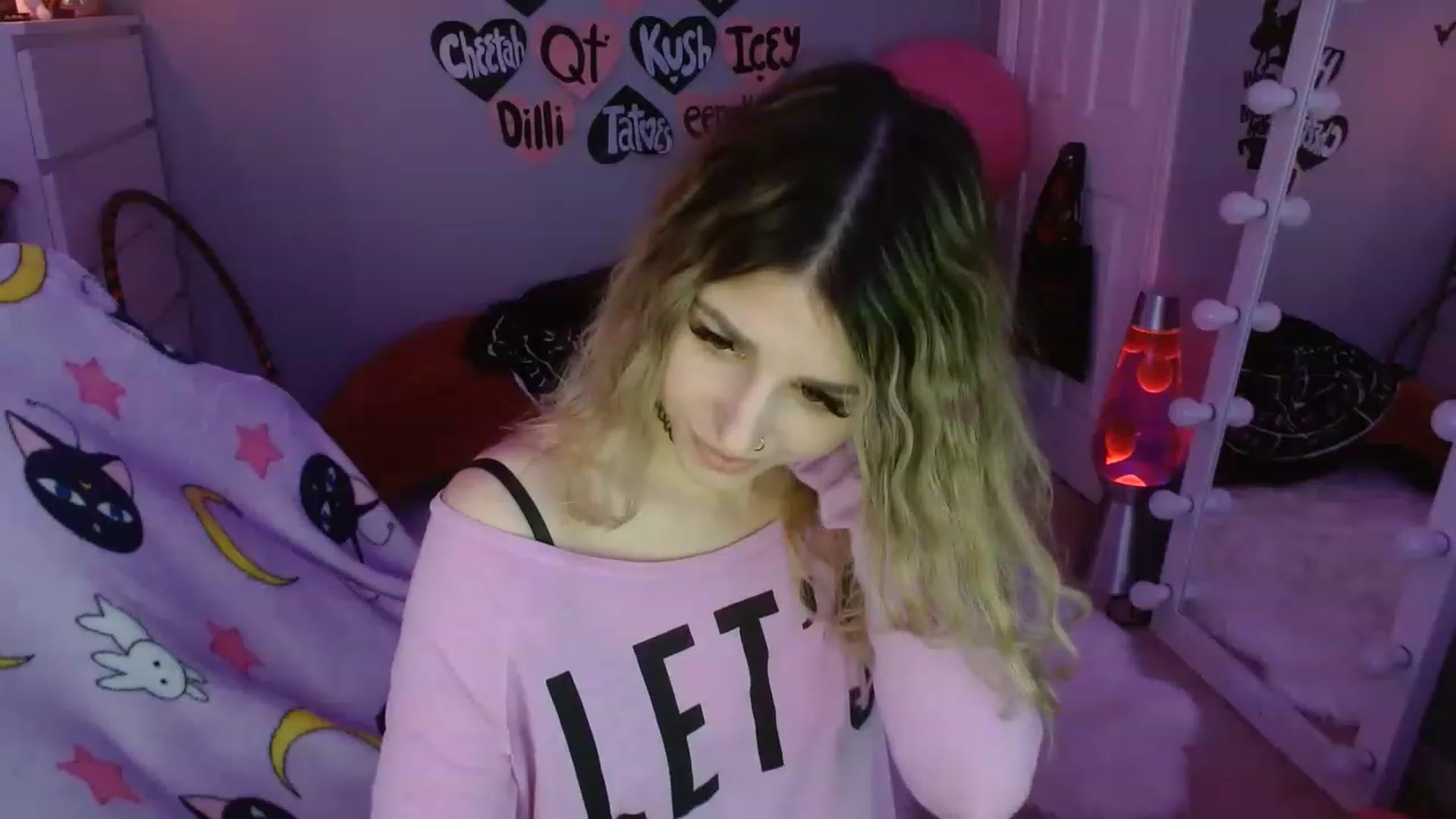 Gallery image thumbnail from Serafina's myfreecams stream on, 03/11/2023, 05:47 image 9 of 20