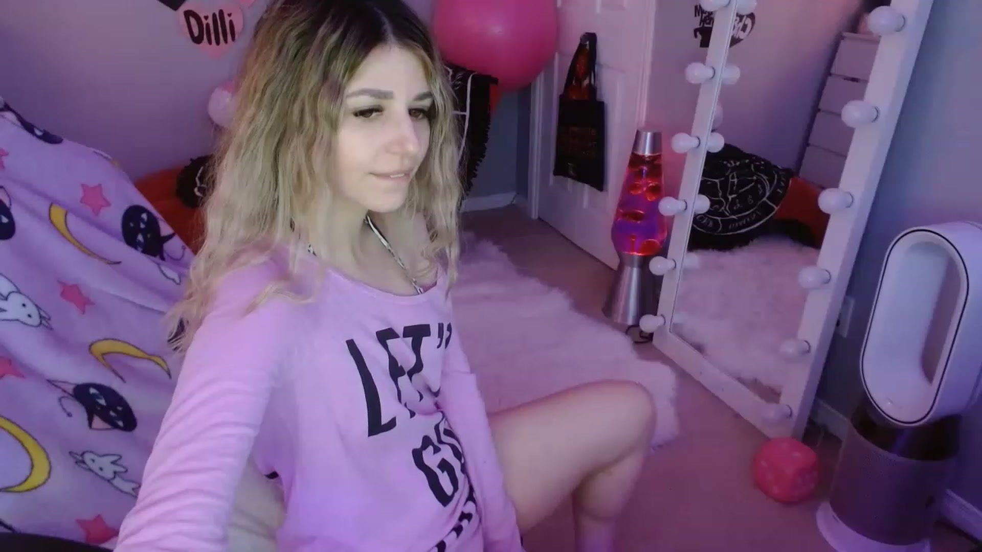 Gallery image thumbnail from Serafina's myfreecams stream on, 03/11/2023, 08:43 image 20 of 20