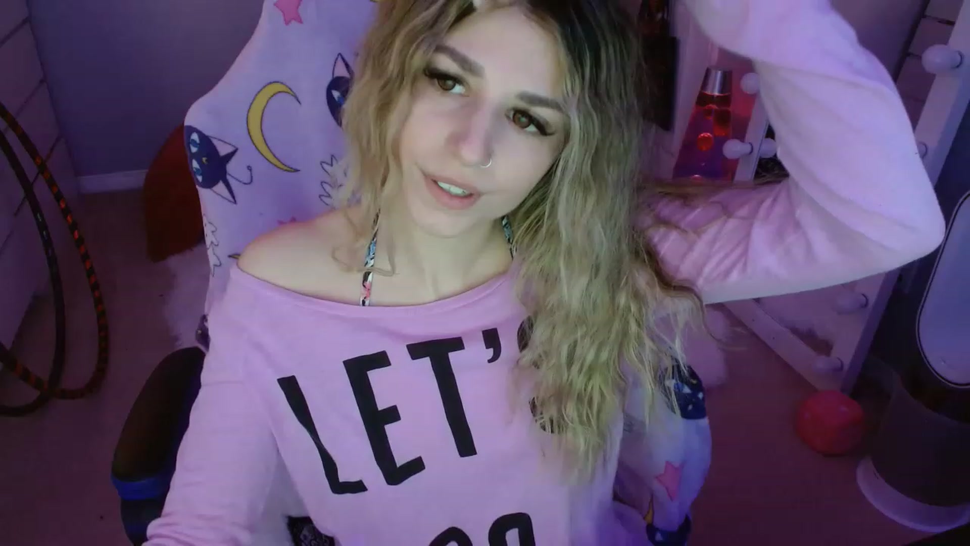 Gallery image thumbnail from Serafina's myfreecams stream on, 03/11/2023, 08:43 image 10 of 20