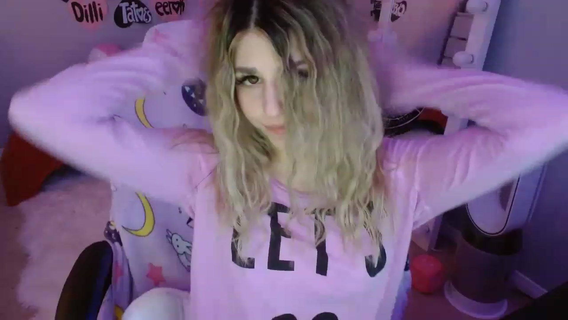 Gallery image thumbnail from Serafina's myfreecams stream on, 03/11/2023, 08:43 image 5 of 20