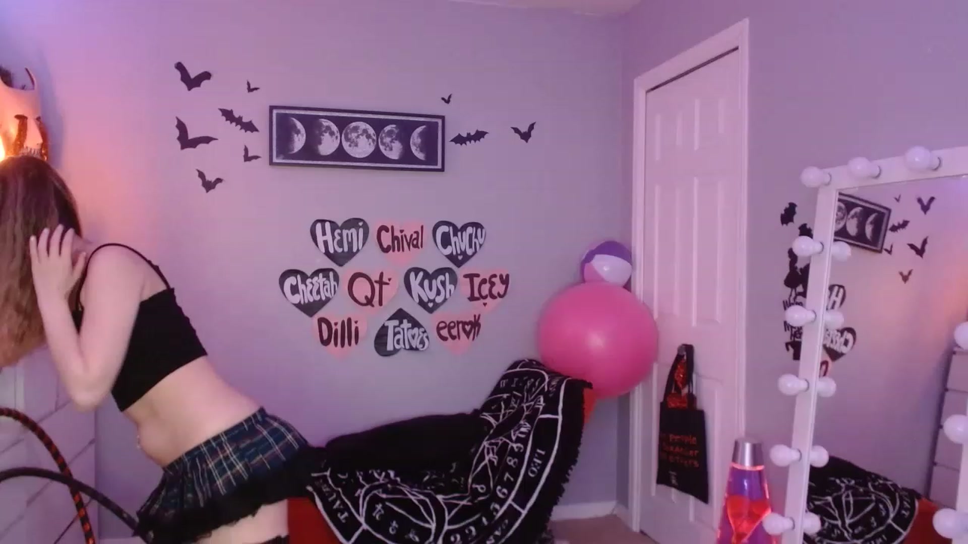 Gallery image thumbnail from Serafina's myfreecams stream on, 03/12/2023, 05:14 image 12 of 20