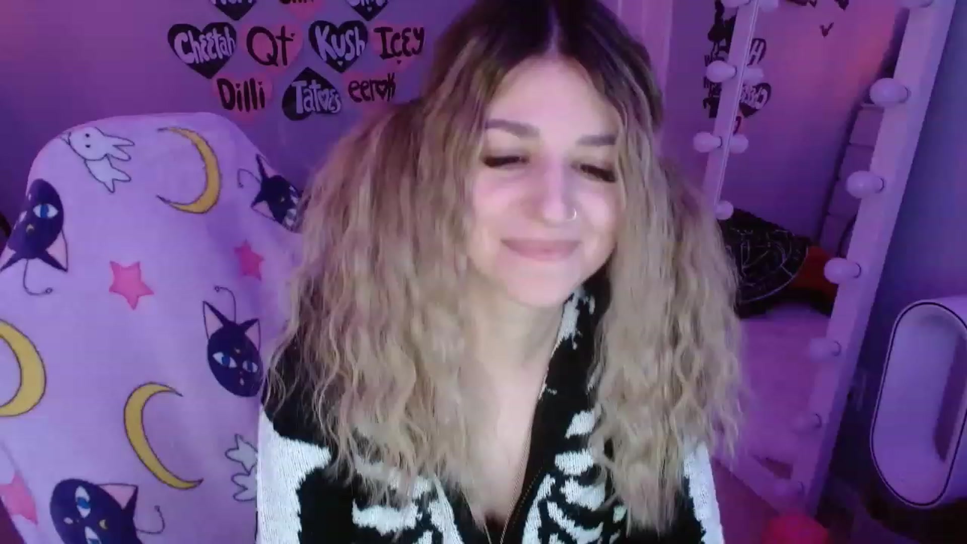 Gallery image thumbnail from Serafina's myfreecams stream on, 03/12/2023, 05:14 image 20 of 20