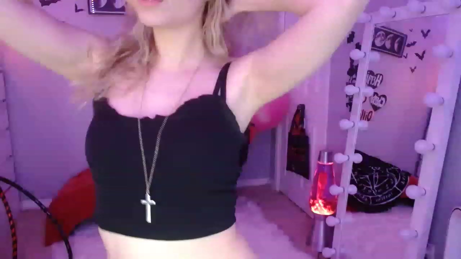 Gallery image thumbnail from Serafina's myfreecams stream on, 03/12/2023, 05:14 image 11 of 20