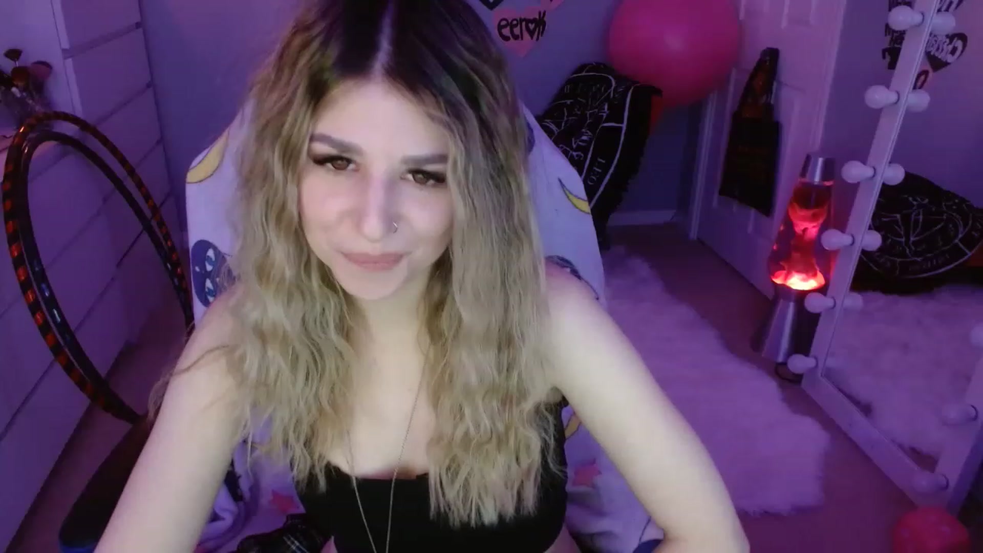 Gallery image thumbnail from Serafina's myfreecams stream on, 03/12/2023, 05:14 image 8 of 20